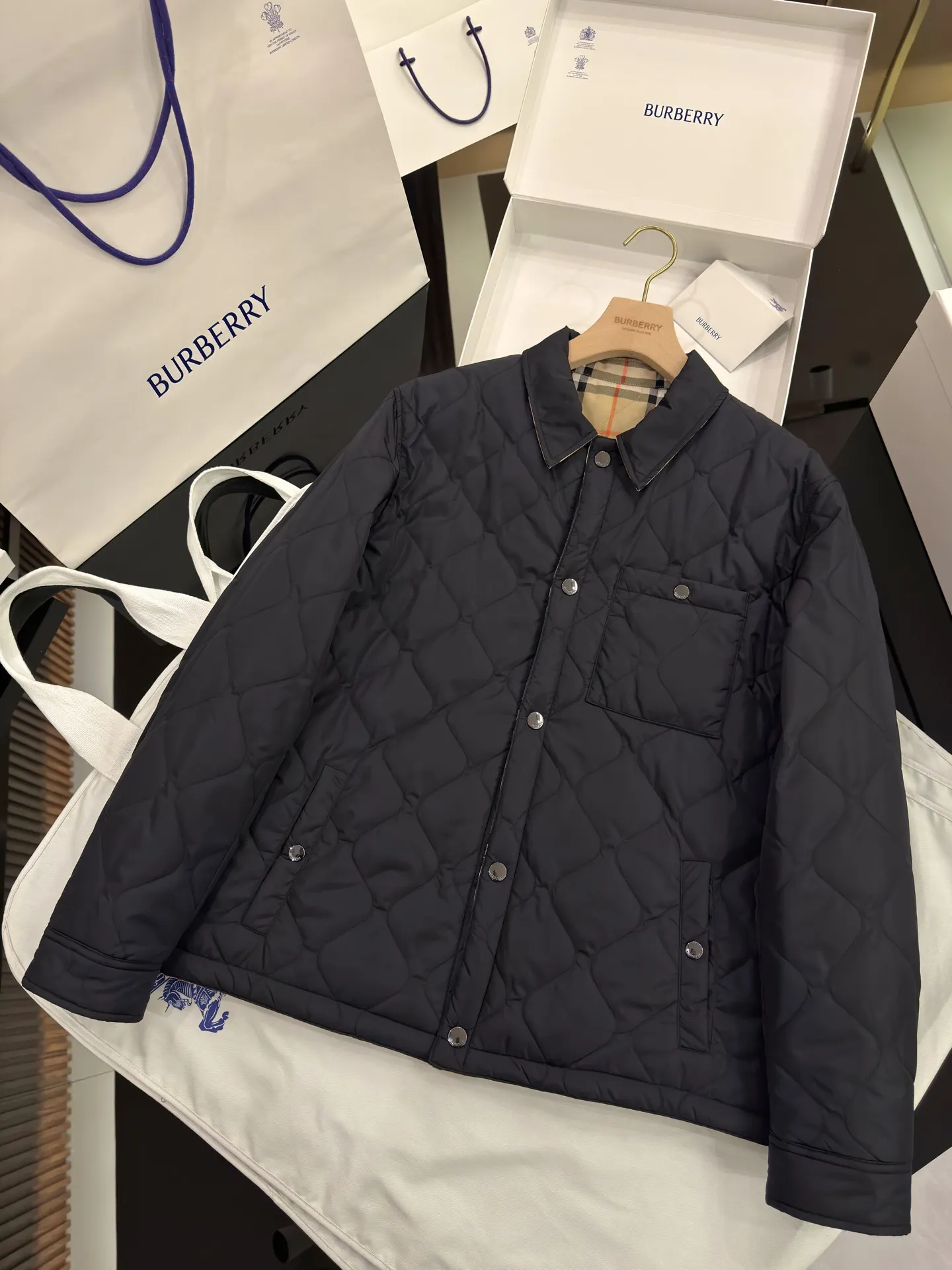 Reversible Check Quilted Jacket D28516427 — view 6