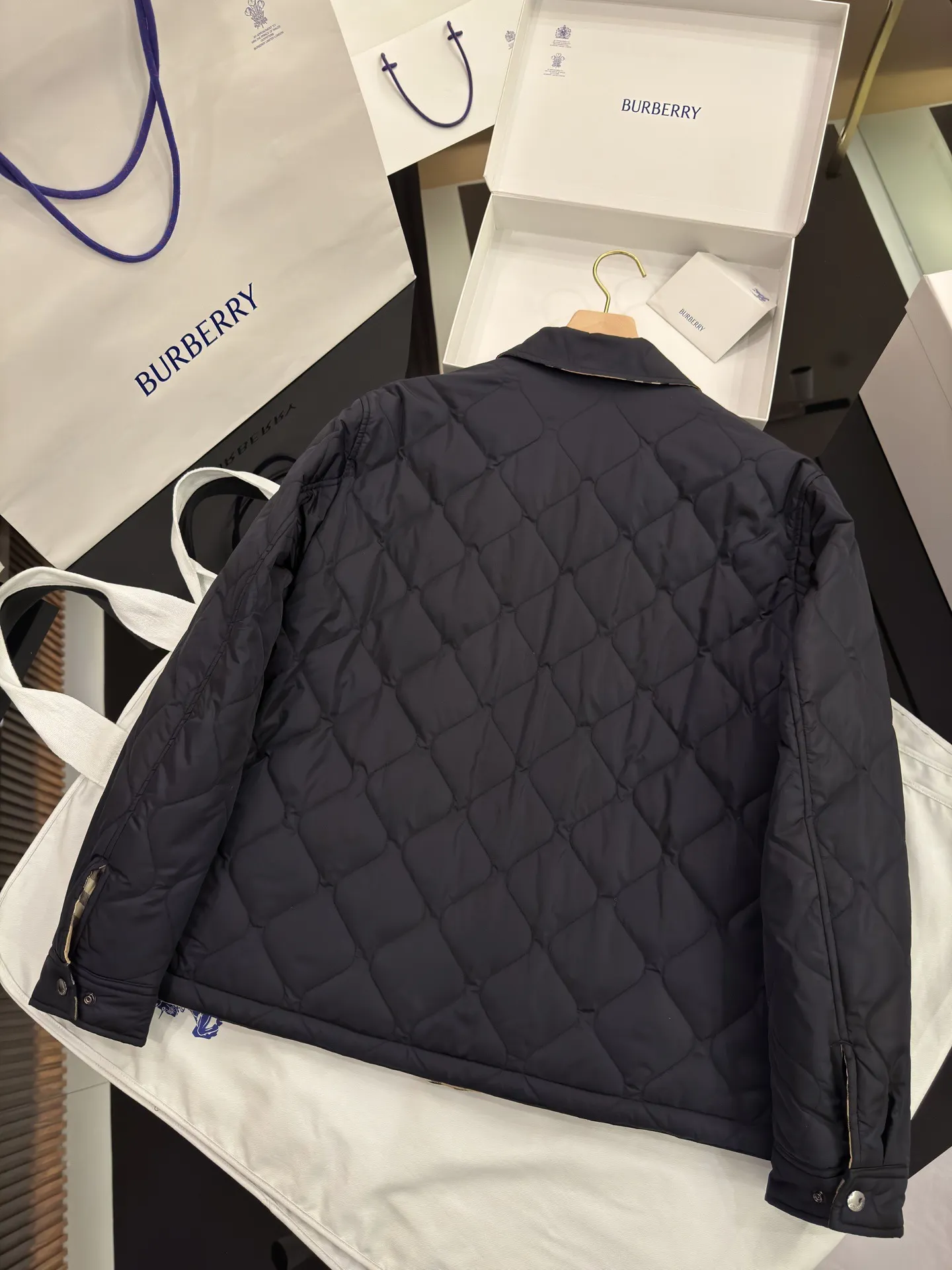Reversible Check Quilted Jacket D28516427 — view 7