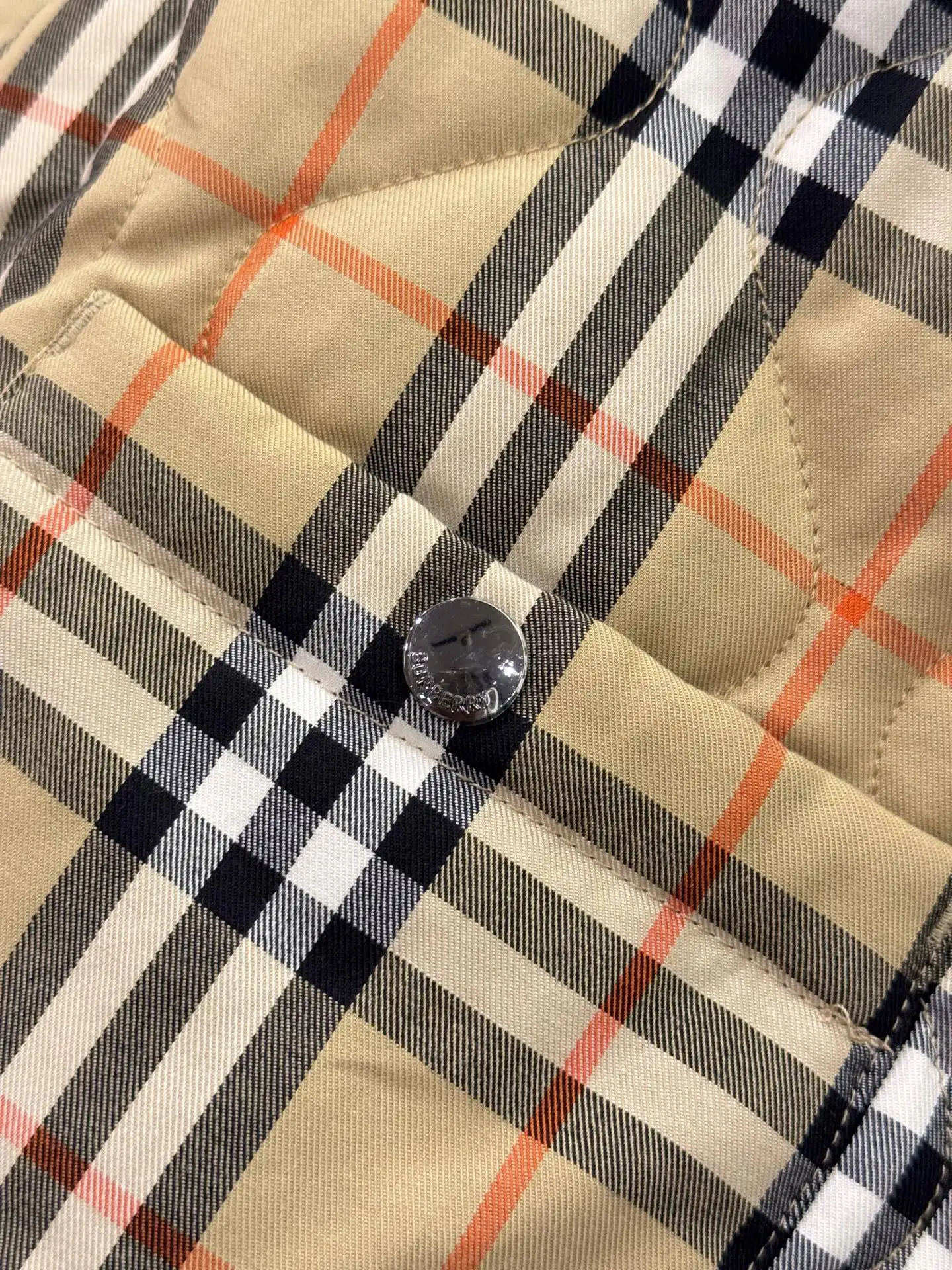Reversible Check Quilted Jacket D28516427 — view 15