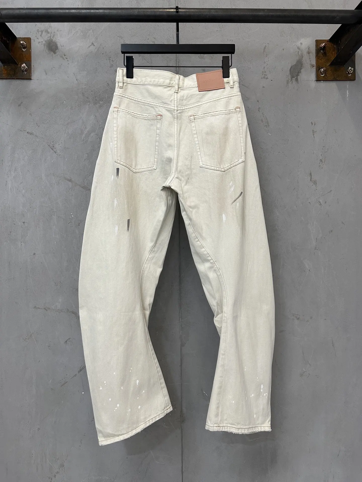 Paint-Splatter Distressed Straight-Leg Jeans D29011612 — view 2