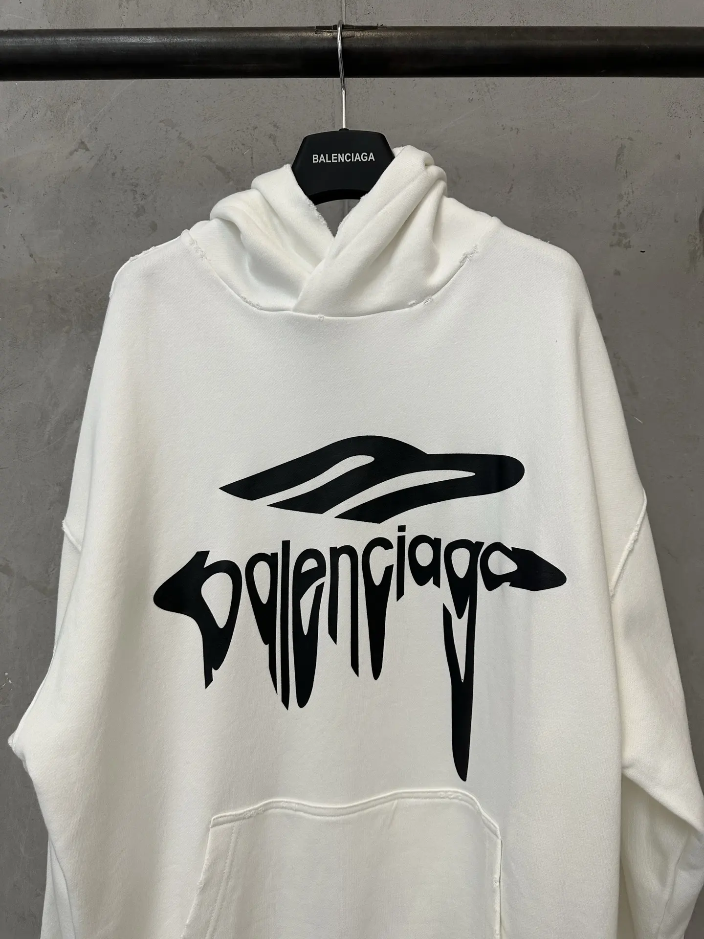Logo Print Oversized Cotton Hoodie D29020180 — view 3