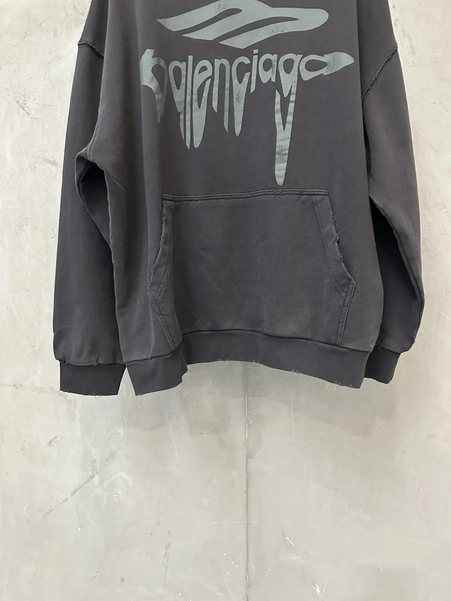 Logo Print Distressed Cotton-Jersey Hoodie D29020179 — view 4