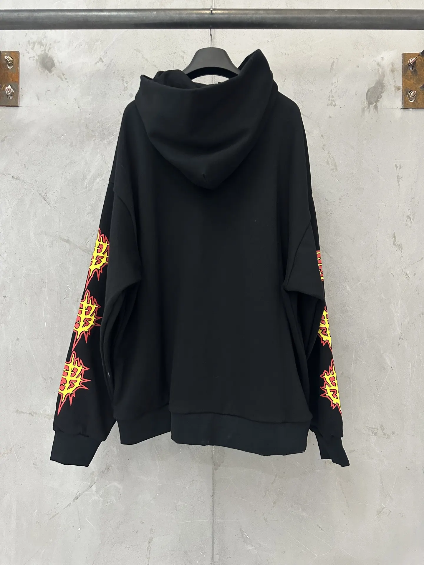 Sacre Coeur Graphic Print Oversized Hoodie D29011966 — view 2