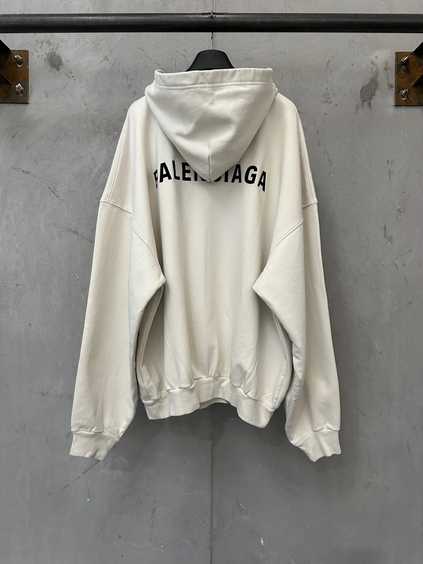 Logo Embroidered Open-Neck Hoodie D29020239 — view 2