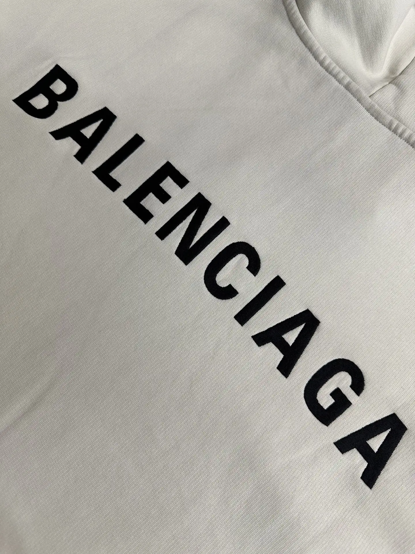 Logo Embroidered Open-Neck Hoodie D29020239 — view 9