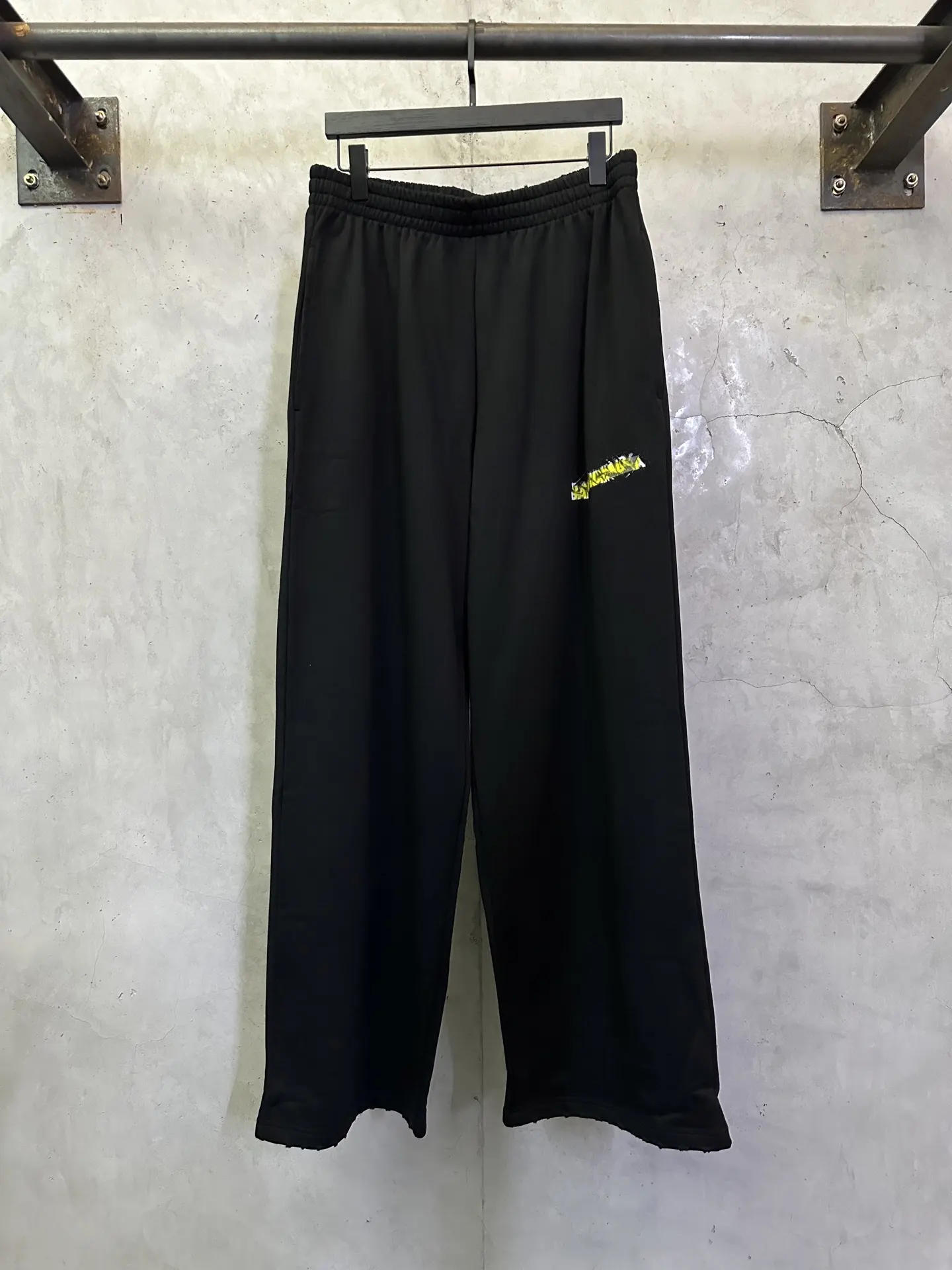 Tape Logo Wide-Leg Cotton Sweatpants D29012792