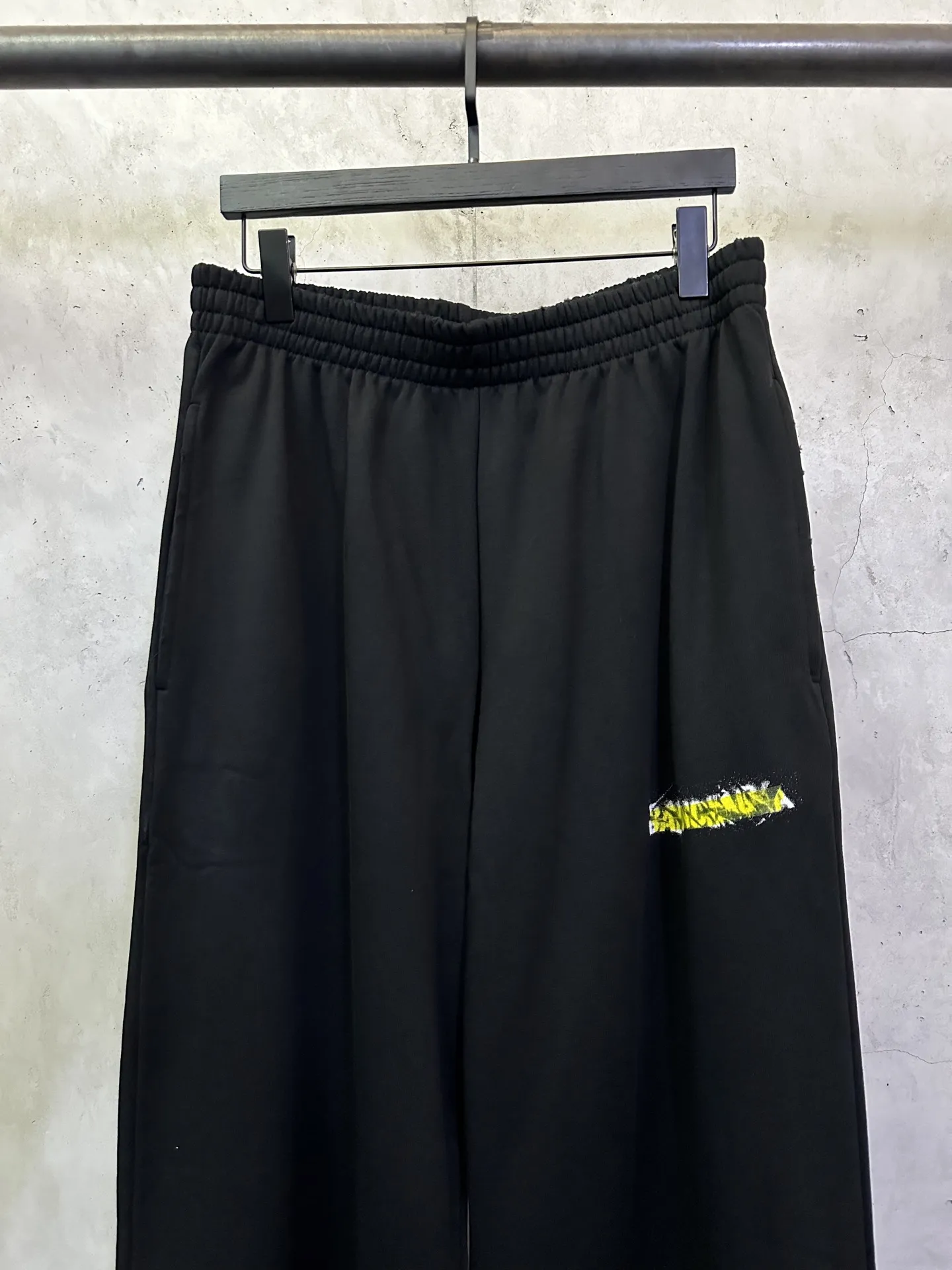 Tape Logo Wide-Leg Cotton Sweatpants D29012792 — view 3