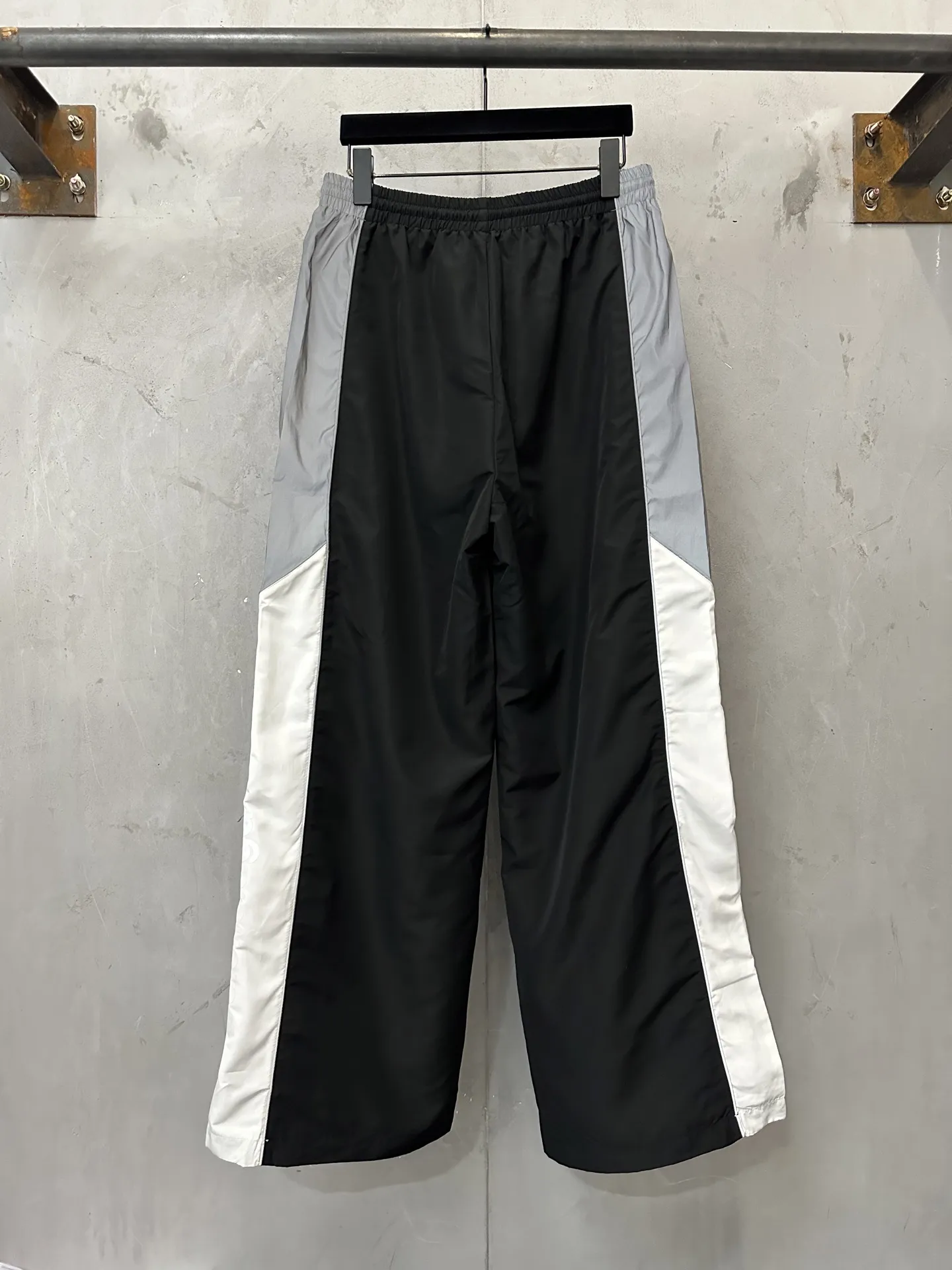 Color-Block Logo-Print Track Pants D29020235 — view 2