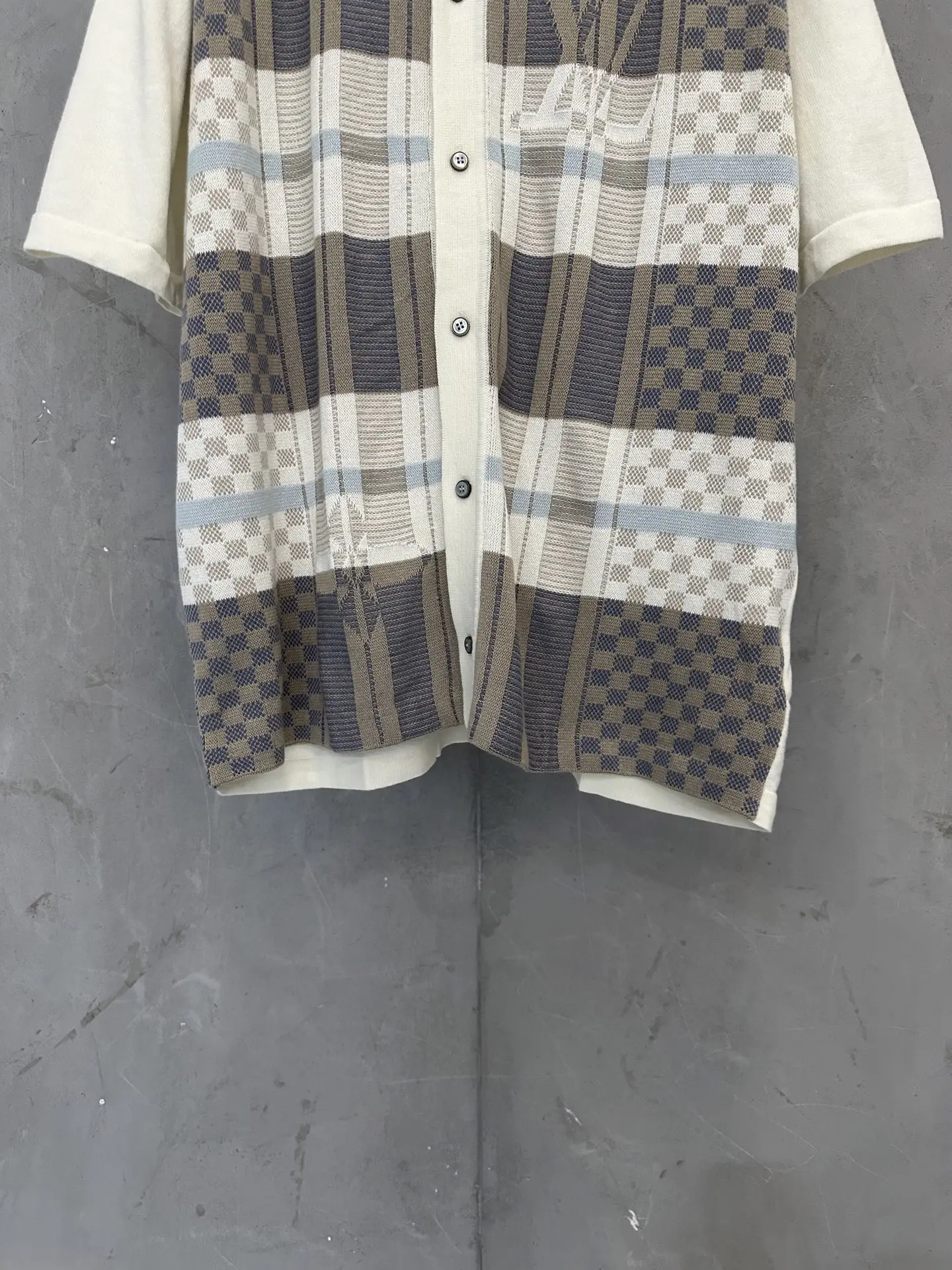 Short Sleeve Top White D29012313 — view 4