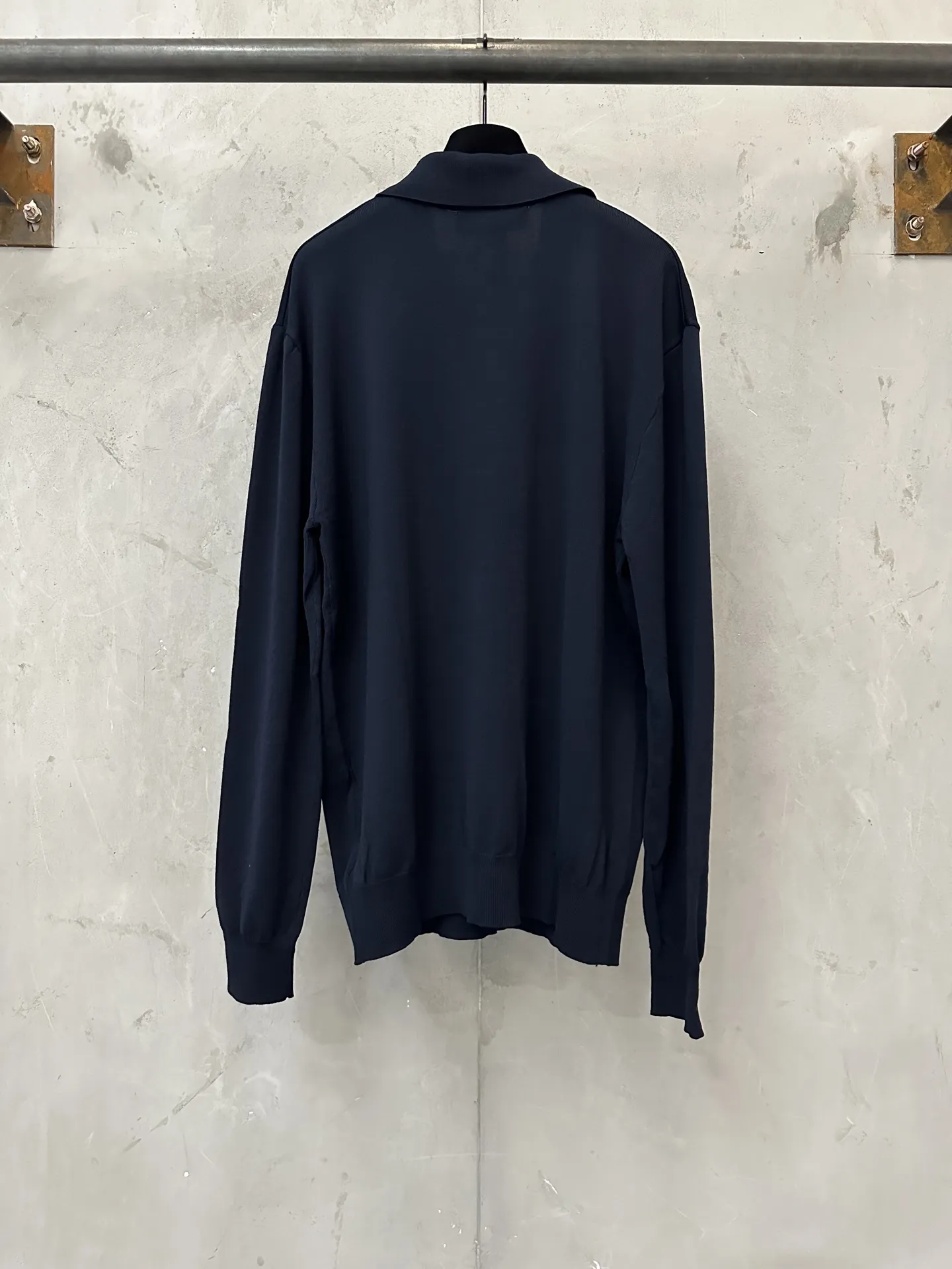 Silk and Wool Blend Long-Sleeve Polo Shirt D29020203 — view 2