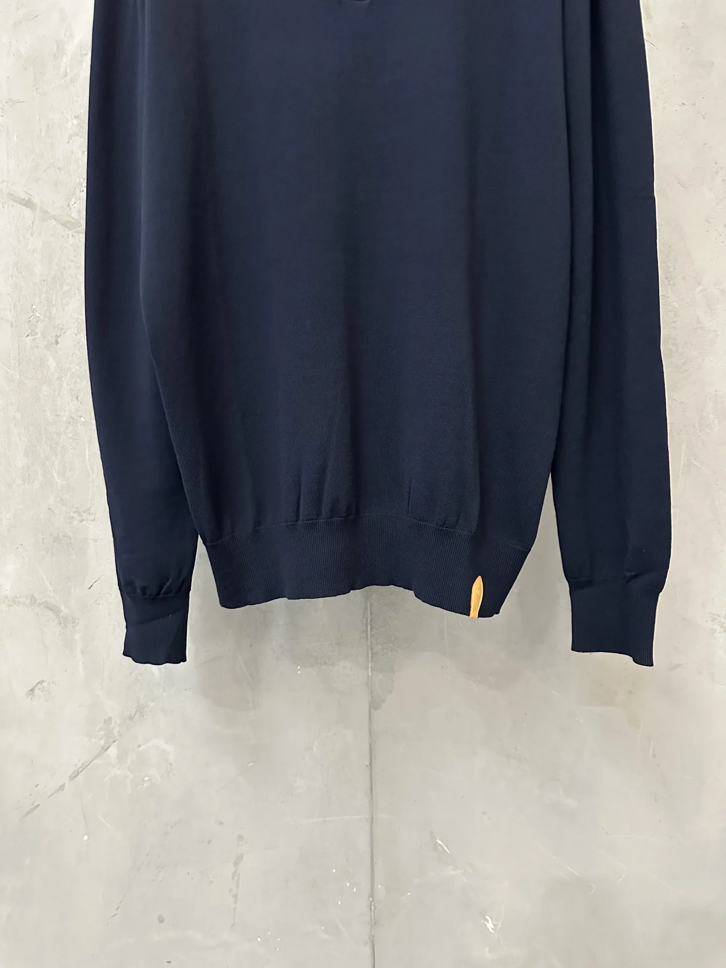 Silk and Wool Blend Long-Sleeve Polo Shirt D29020203 — view 4