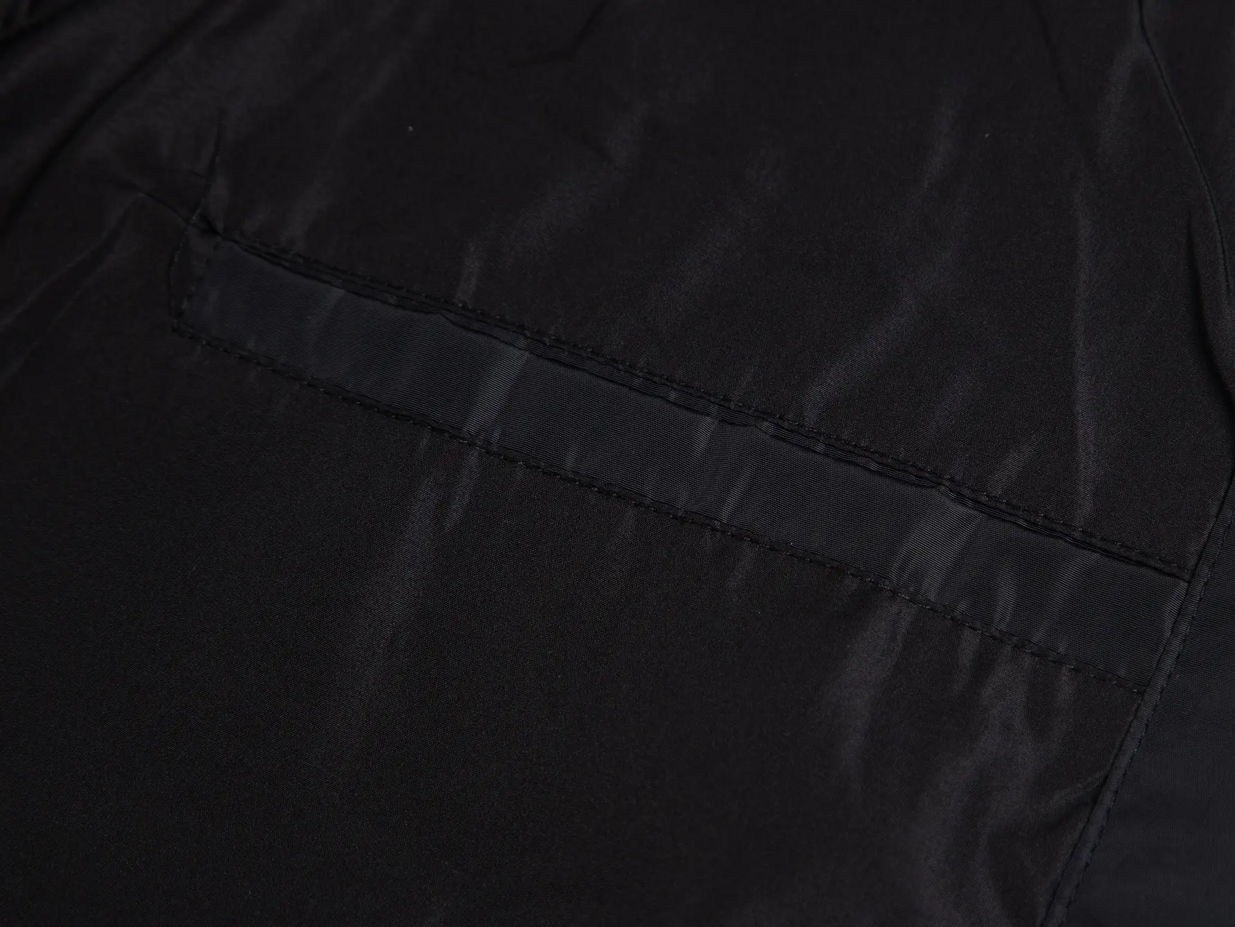 Logo-Patch Hooded Windbreaker Jacket D29016494 — view 10