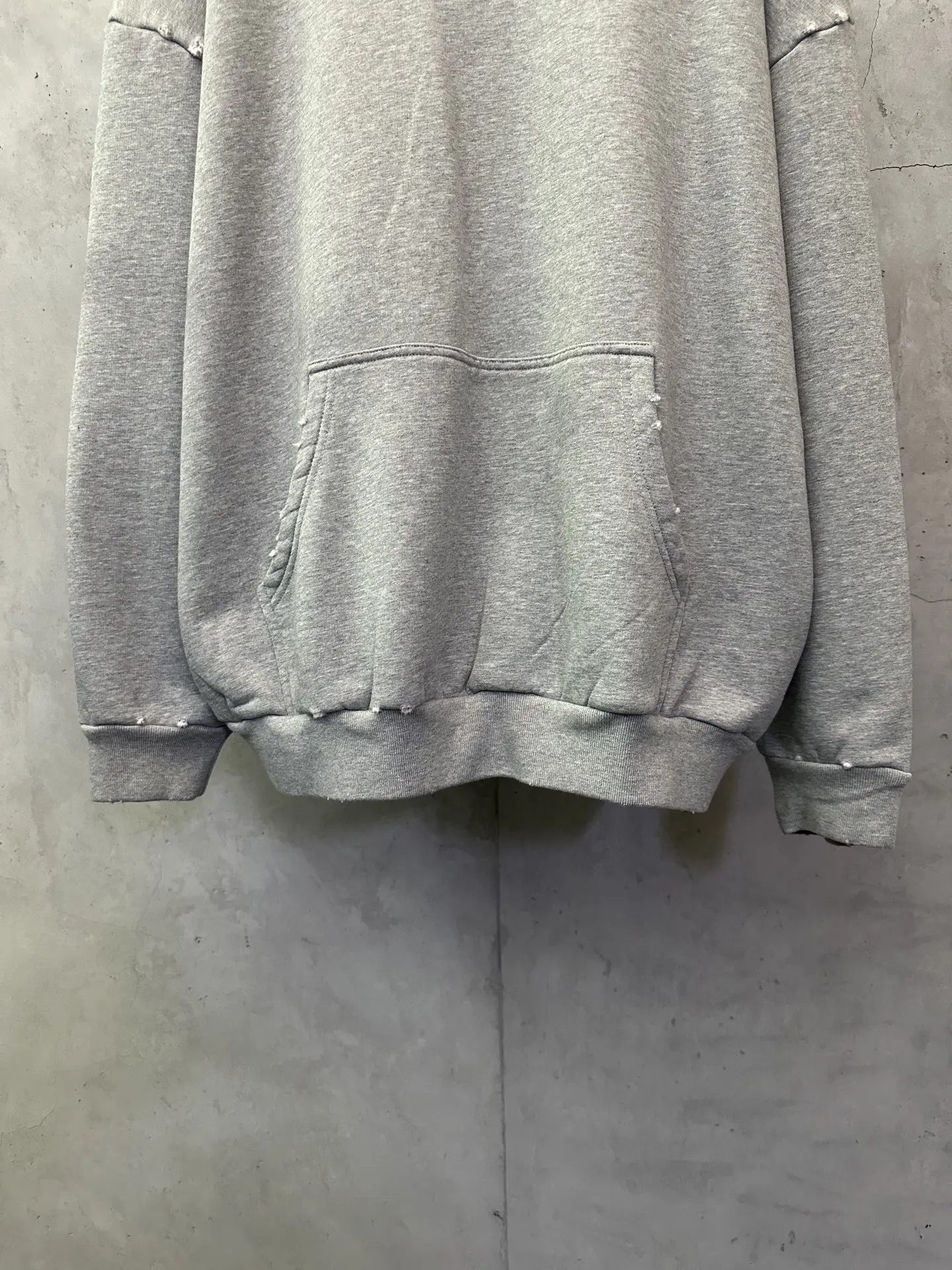 Logo Print Distressed Cotton-Jersey Hoodie D29021835 — view 4