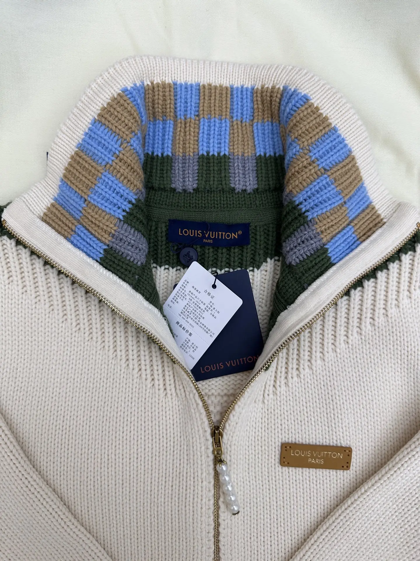 Contrast Collar Cashmere-Blend Zip-Up Cardigan D29516394 — view 5