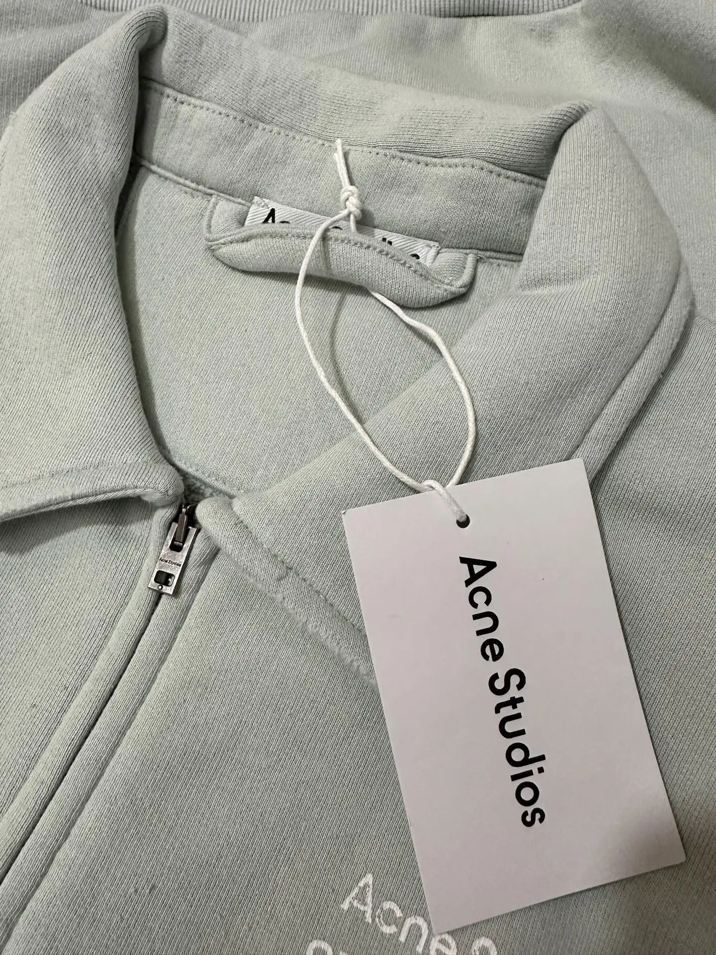 Logo-Embroidered Zip-Up Sweatshirt D30024421 — view 6