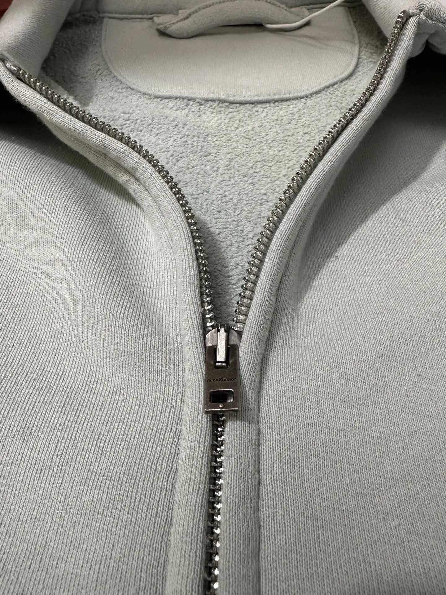 Logo-Embroidered Zip-Up Sweatshirt D30024421 — view 7