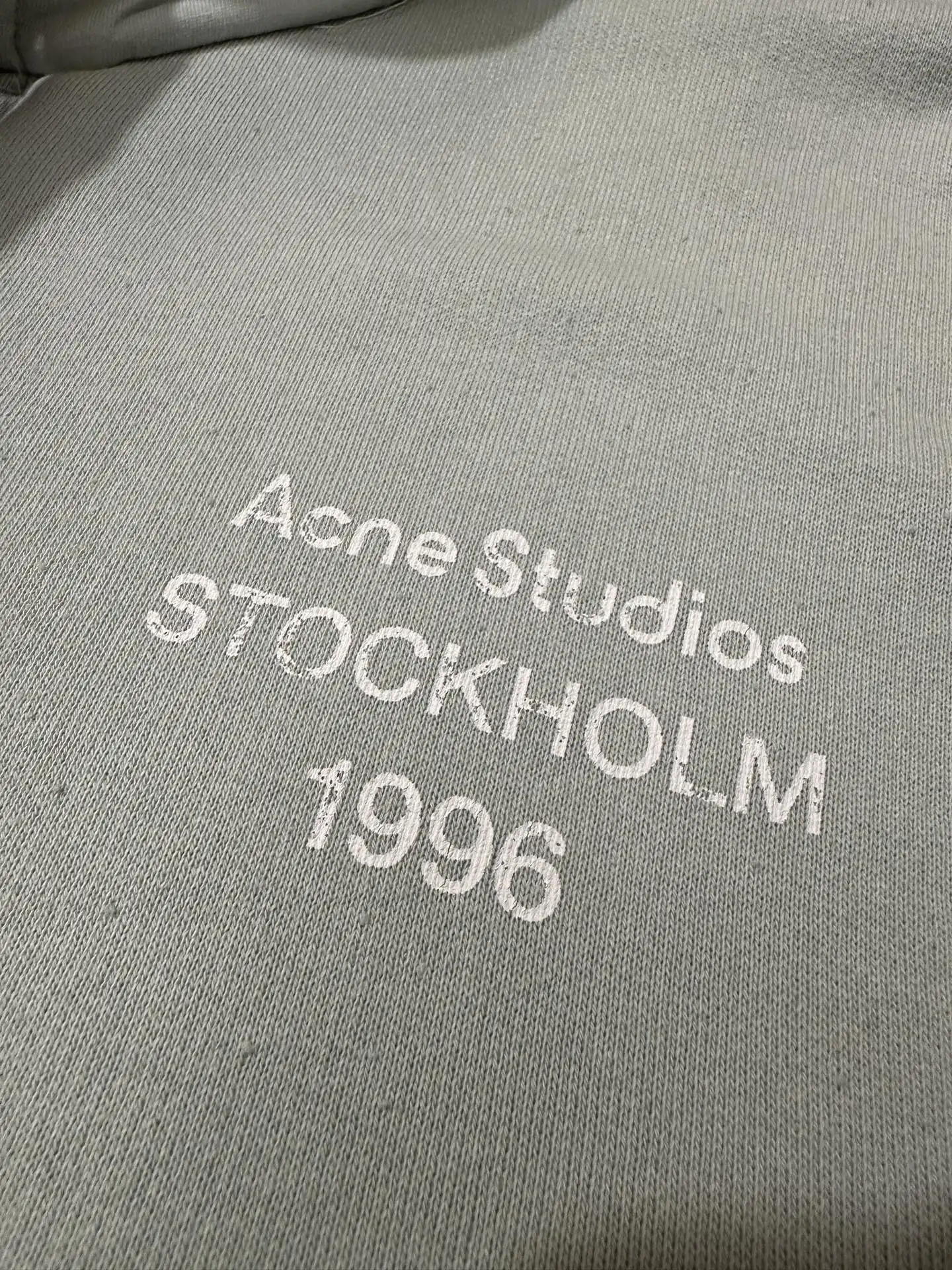 Logo-Embroidered Zip-Up Sweatshirt D30024421 — view 8