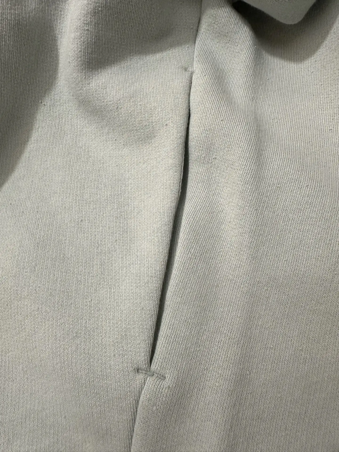 Logo-Embroidered Zip-Up Sweatshirt D30024421 — view 12