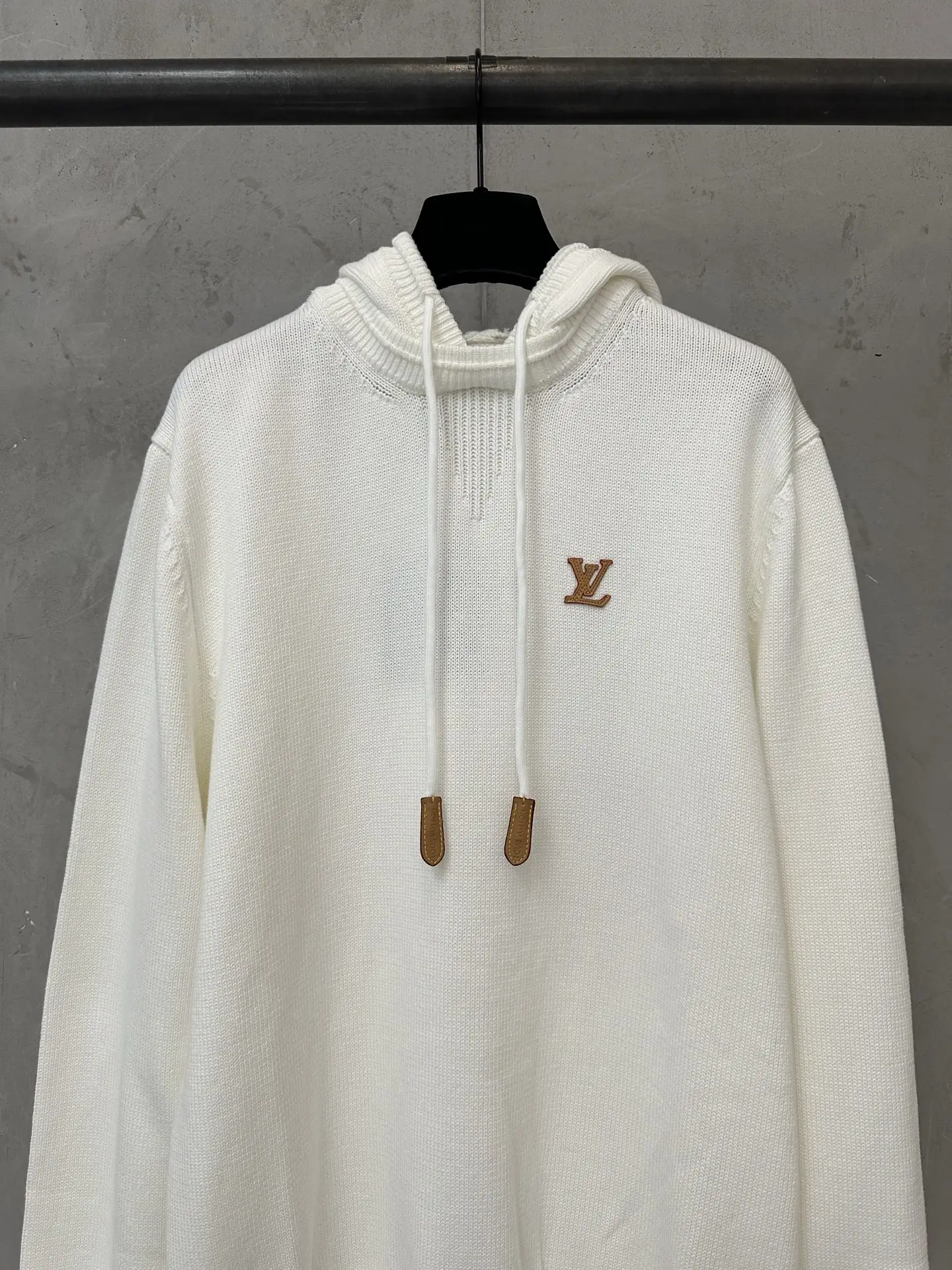 Logo-Embroidered Cotton Knit Hoodie D30025031 — view 3