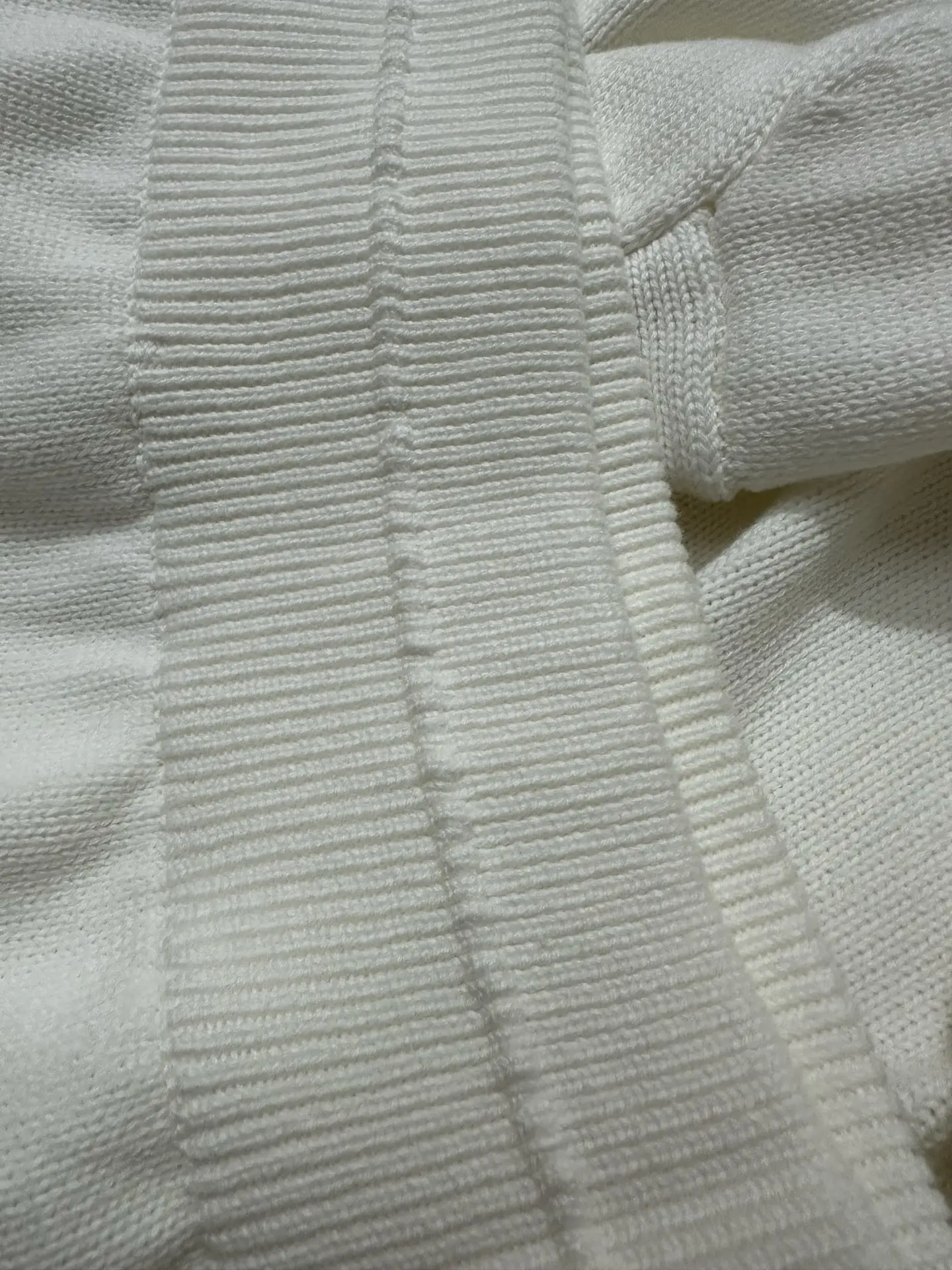 Logo-Embroidered Cotton Knit Hoodie D30025031 — view 9