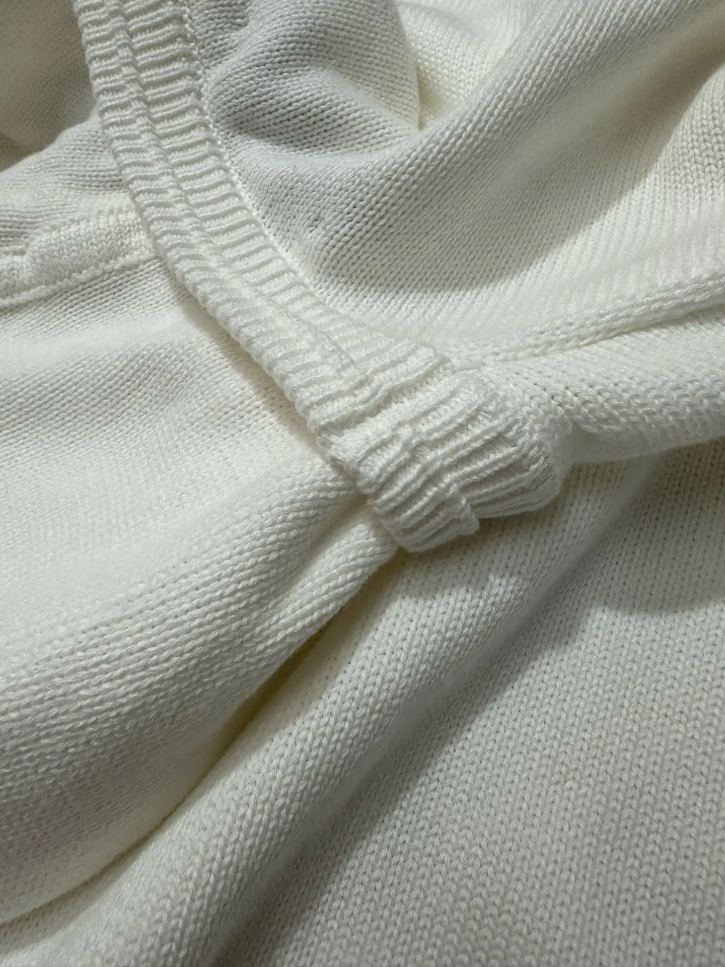 Logo-Embroidered Cotton Knit Hoodie D30025031 — view 10