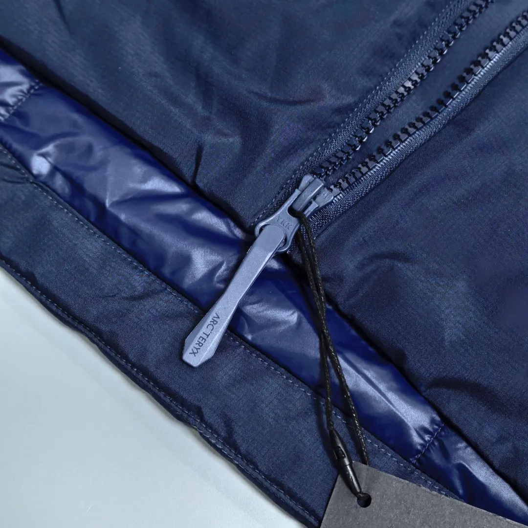 Atom Hoody Insulated Jacket D30020270 — view 3