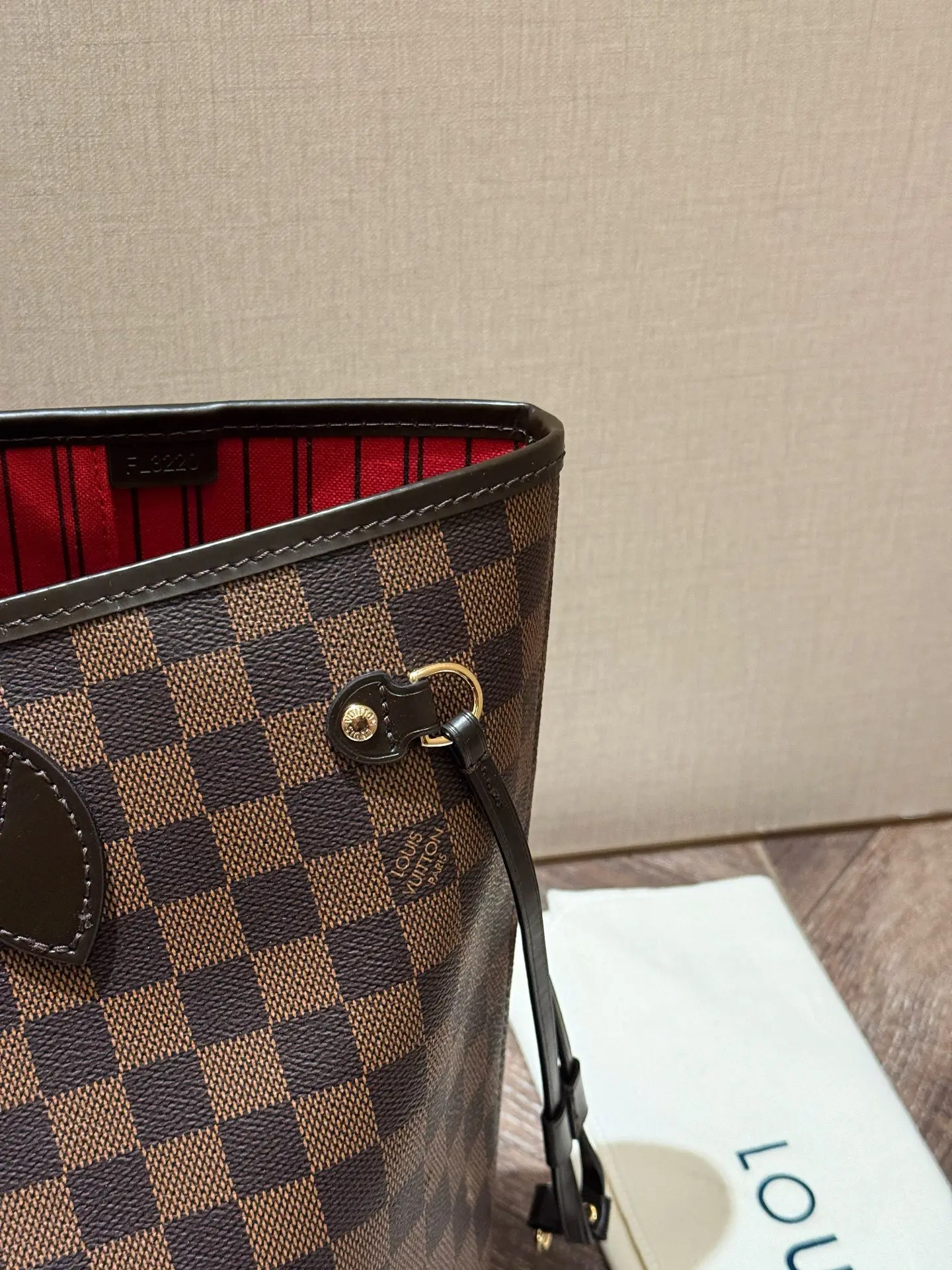 Neverfull Damier Ebene Tote Bag D30018265 — view 3