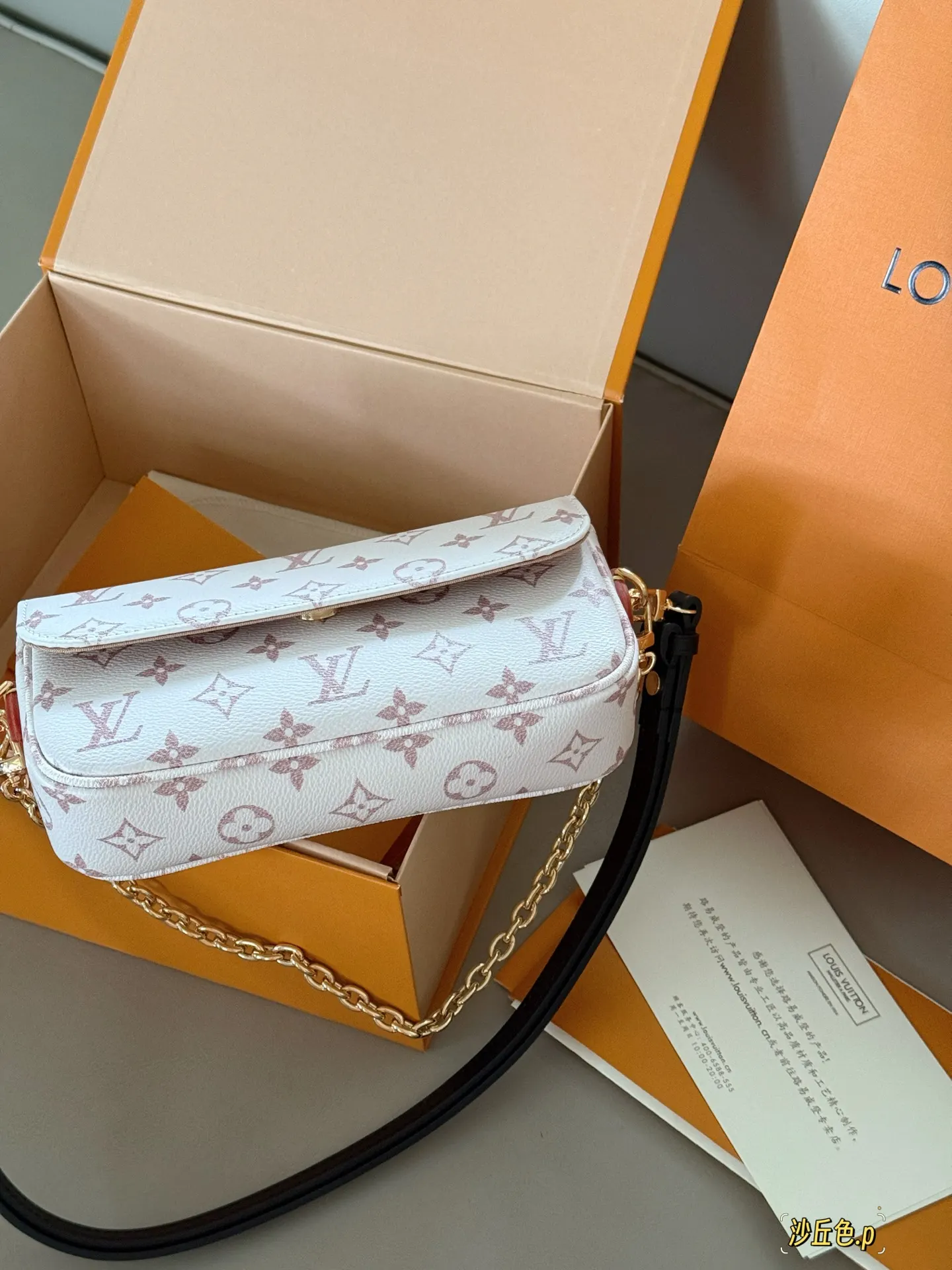 Monogram Ivy WOC Shoulder Bag D30017934 — view 5