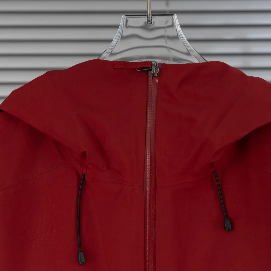 Beta LT GORE-TEX Hooded Shell Jacket D30024952 — view 4