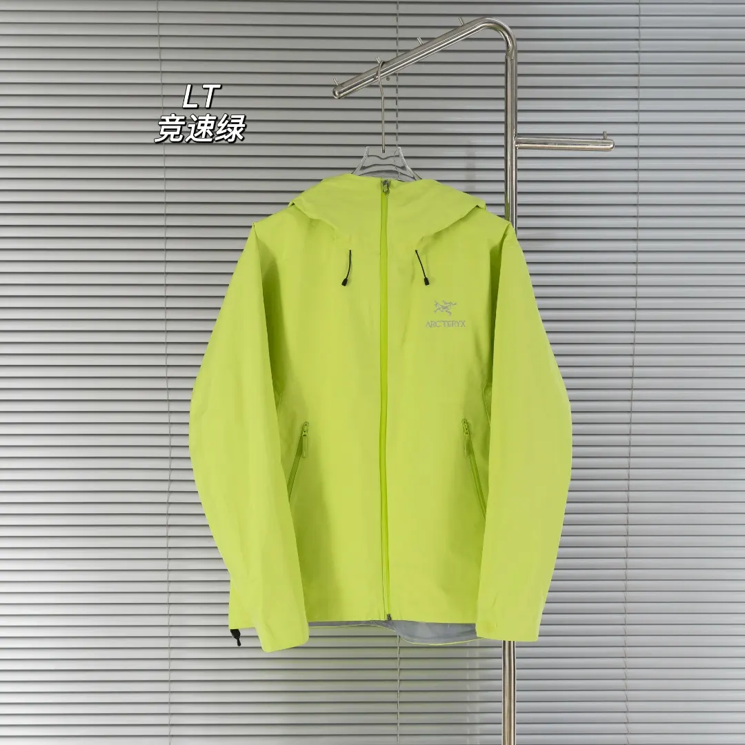 Beta LT GORE-TEX Hooded Shell Jacket D30024955