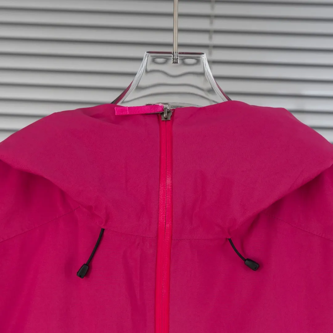 Beta LT GORE-TEX Waterproof Shell Jacket D30024950 — view 4