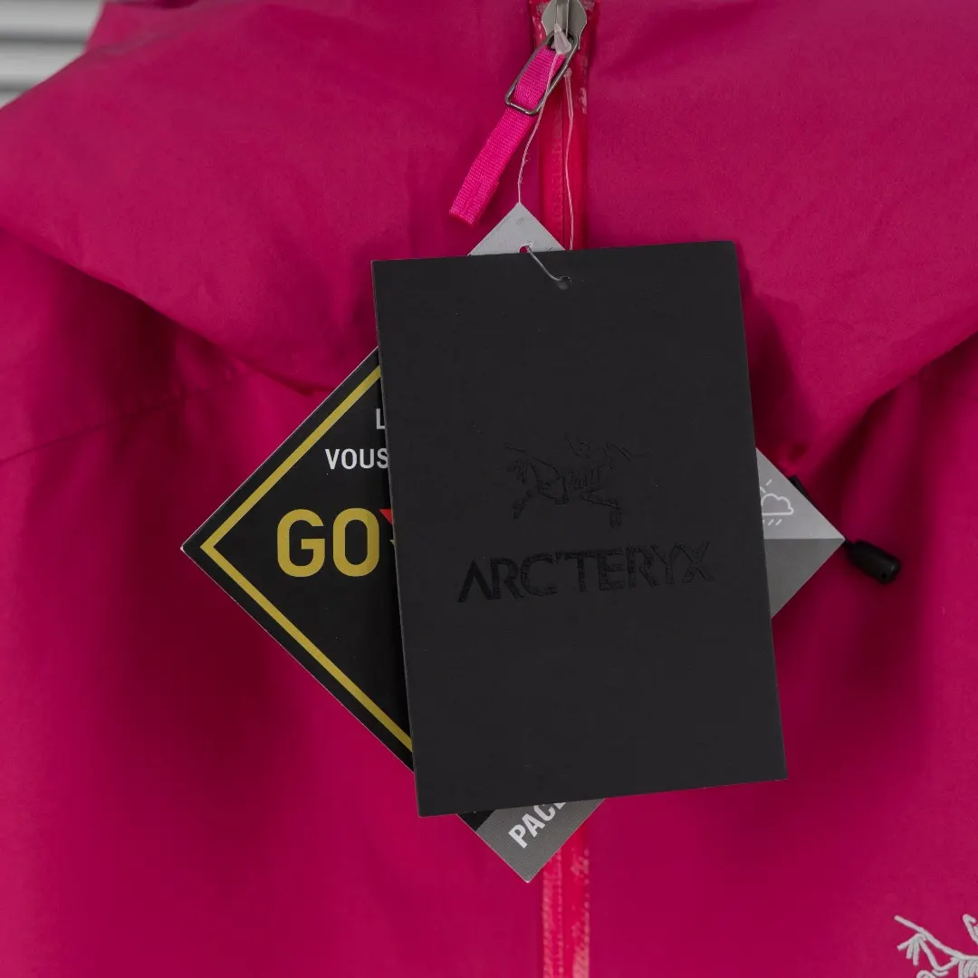 Beta LT GORE-TEX Waterproof Shell Jacket D30024950 — view 11