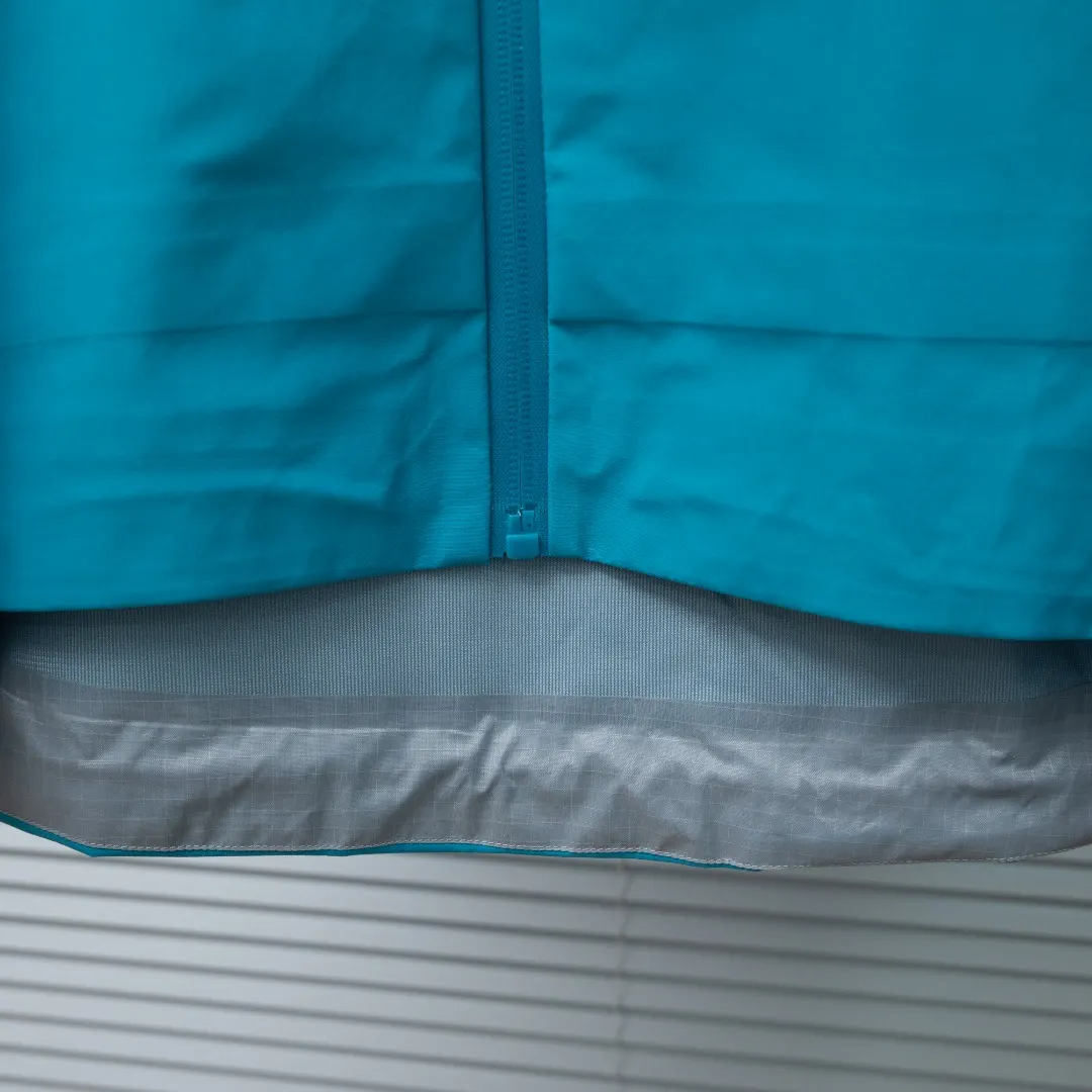 Beta LT GORE-TEX Hooded Shell Jacket D30024942 — view 8