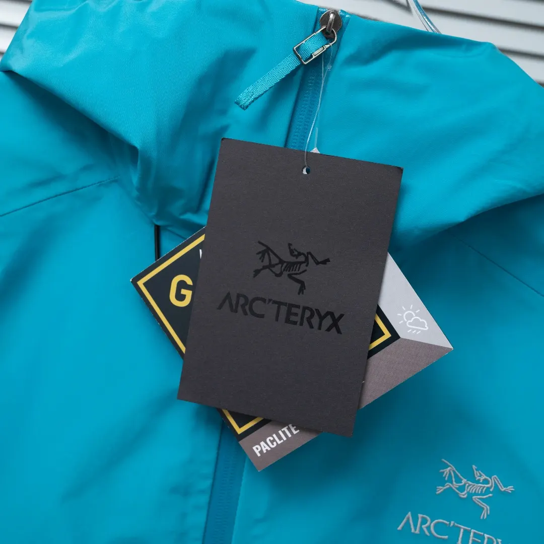 Beta LT GORE-TEX Hooded Shell Jacket D30024942 — view 11