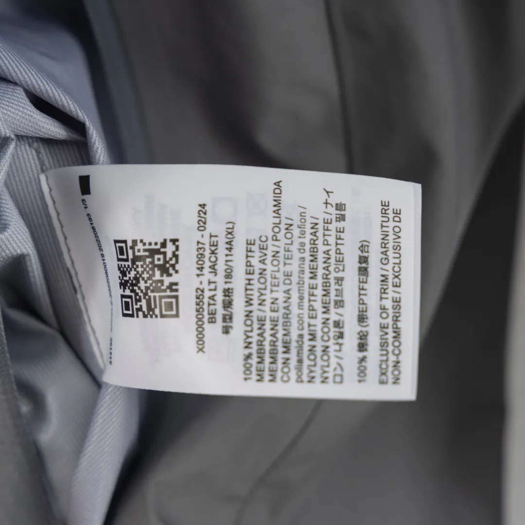 Beta LT GORE-TEX Hooded Shell Jacket D30024951 — view 10