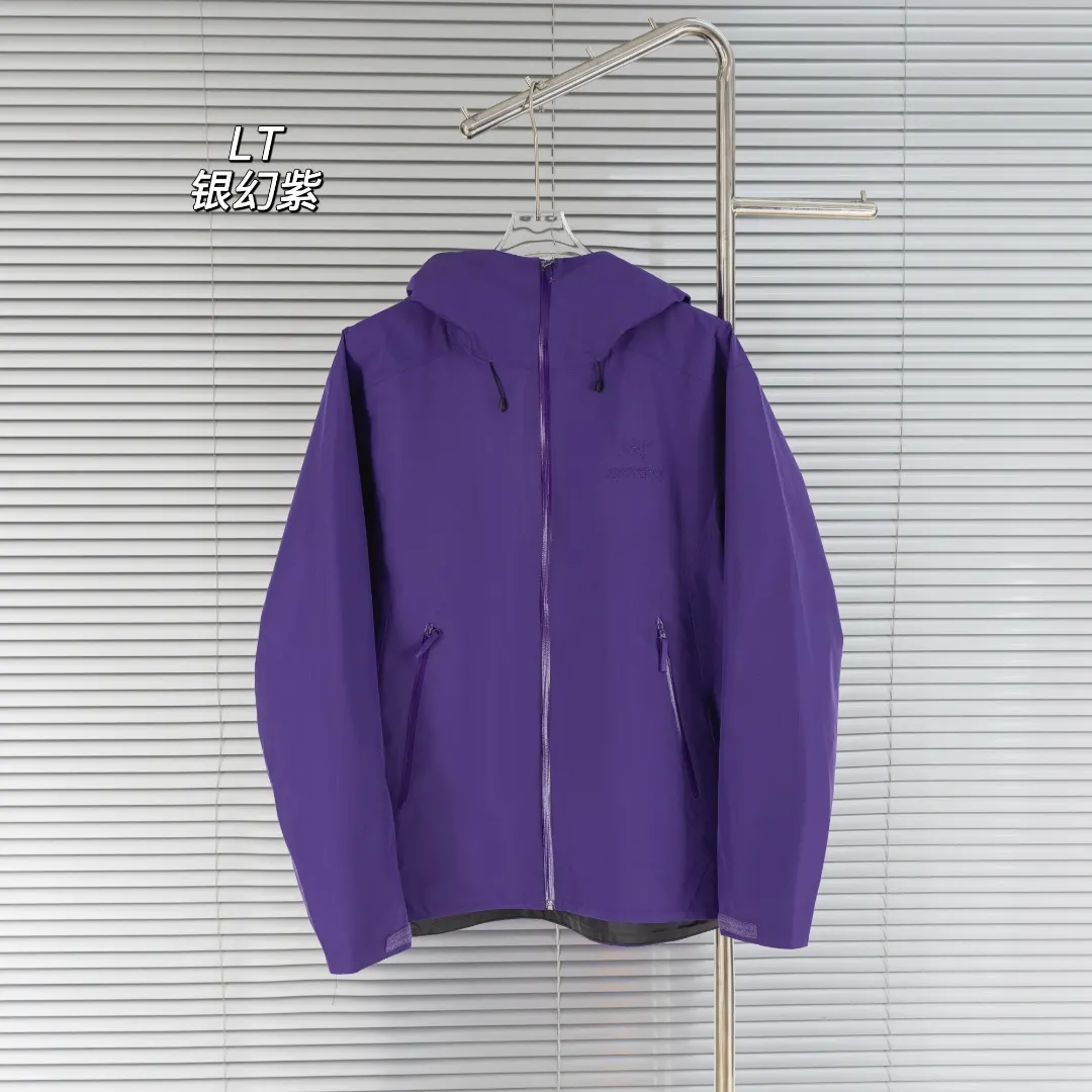 Beta LT GORE-TEX Hooded Shell Jacket D30024944
