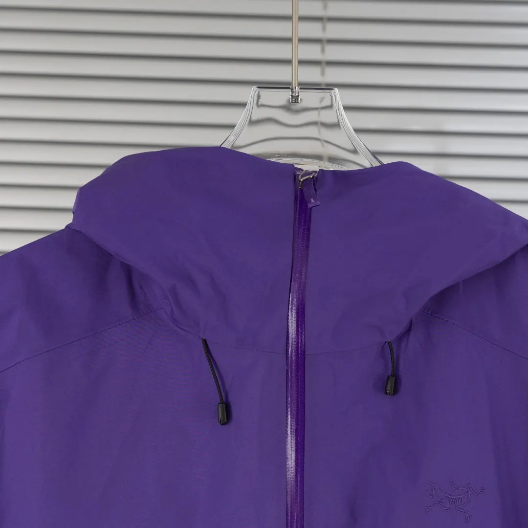 Beta LT GORE-TEX Hooded Shell Jacket D30024944 — view 4