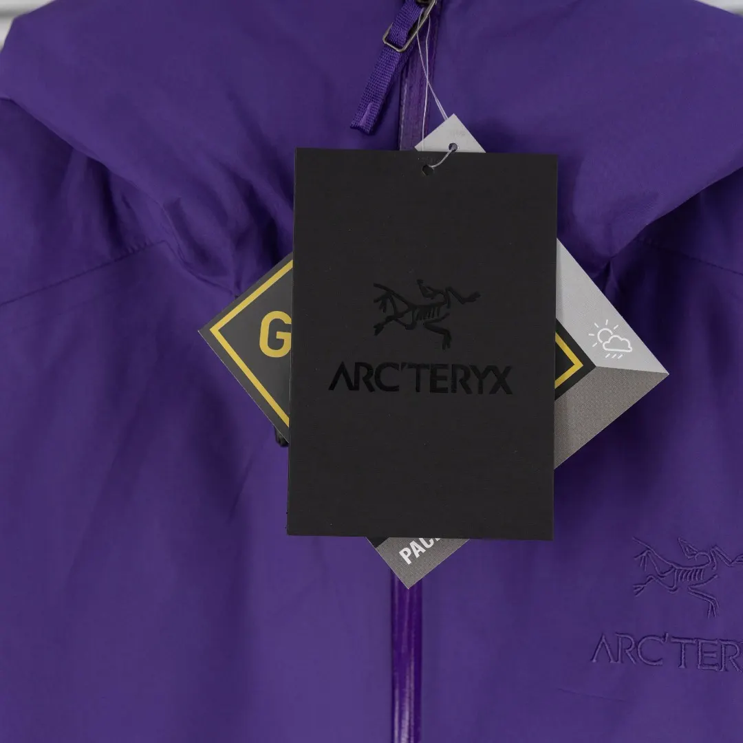 Beta LT GORE-TEX Hooded Shell Jacket D30024944 — view 11
