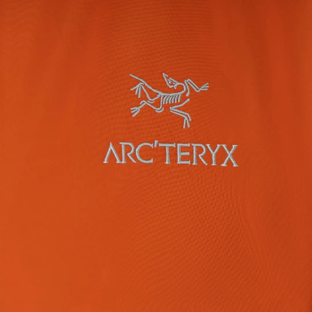 Arc'teryx Beta LT GORE-TEX Hooded Jacket D30024954 — view 5