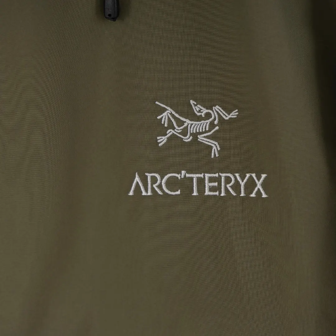 Beta LT GORE-TEX Hooded Jacket D30024949 — view 5