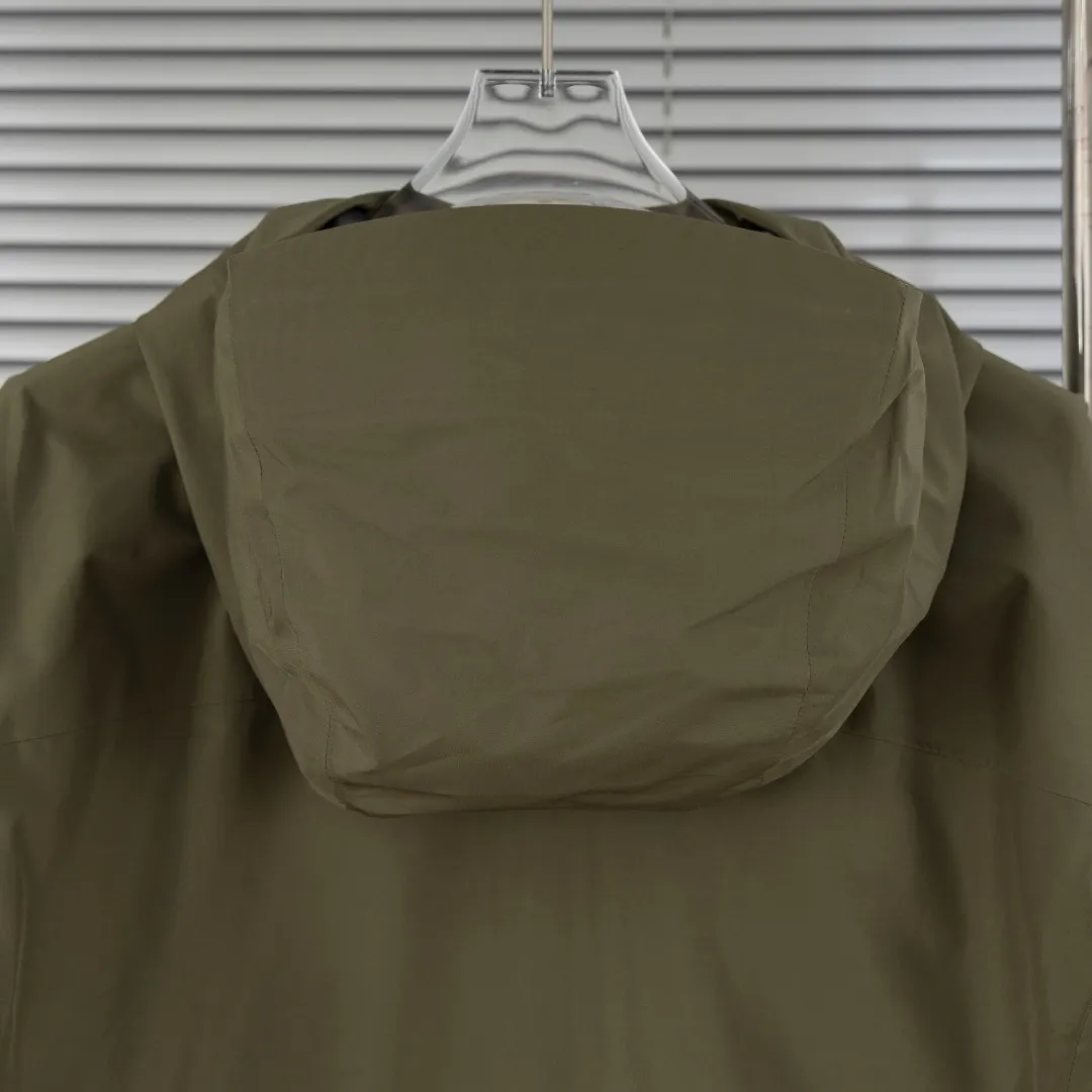 Beta LT GORE-TEX Hooded Jacket D30024949 — view 13