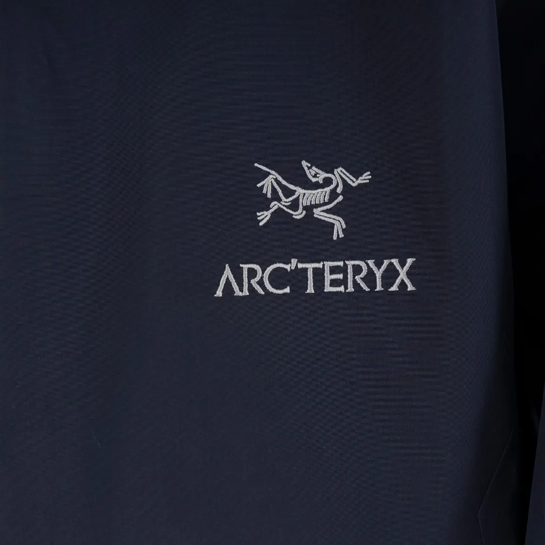 Beta LT GORE-TEX Hooded Jacket D30024946 — view 5