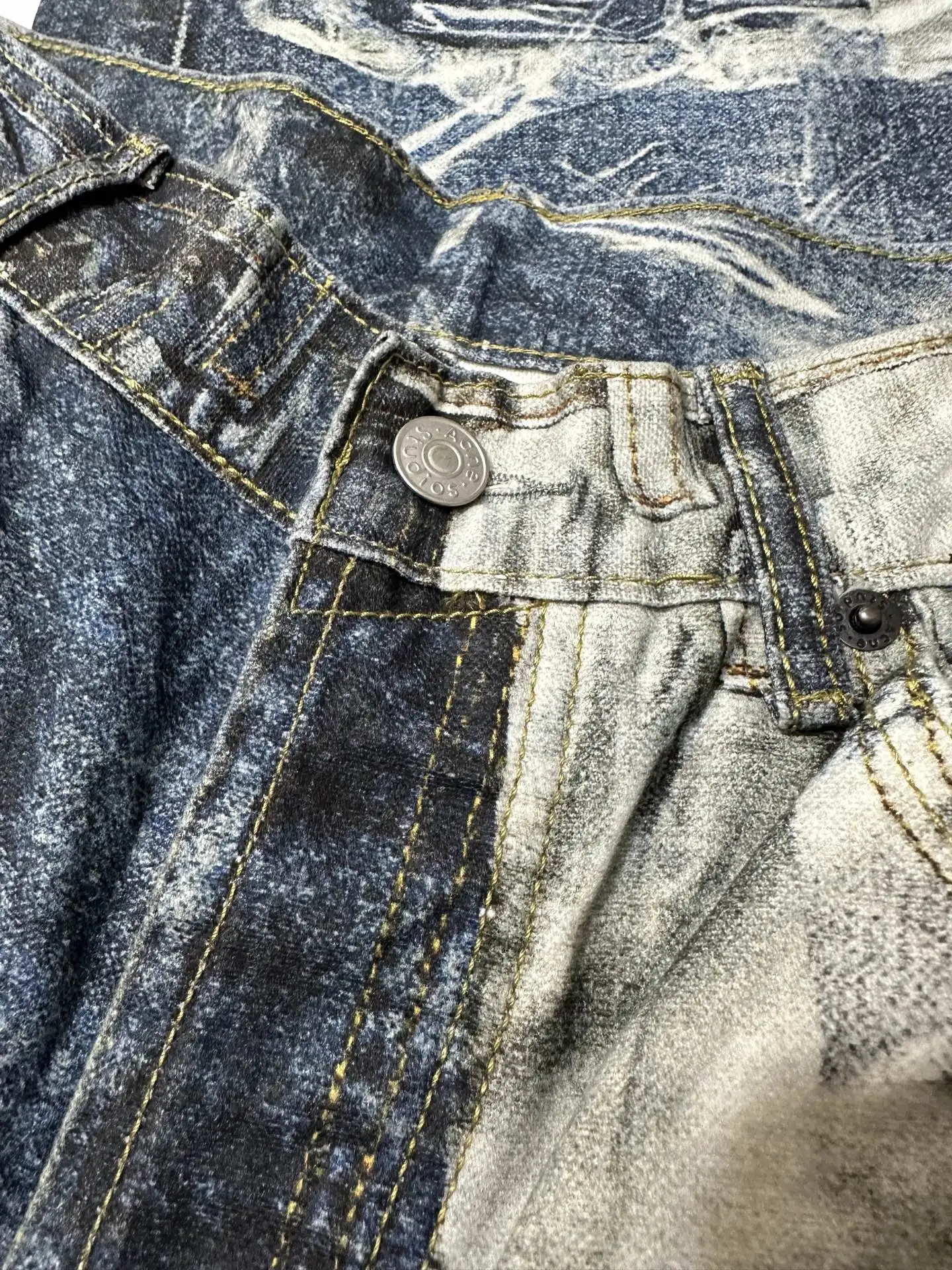 Trompe L'oeil Print Straight-Leg Jeans D31023525 — view 5