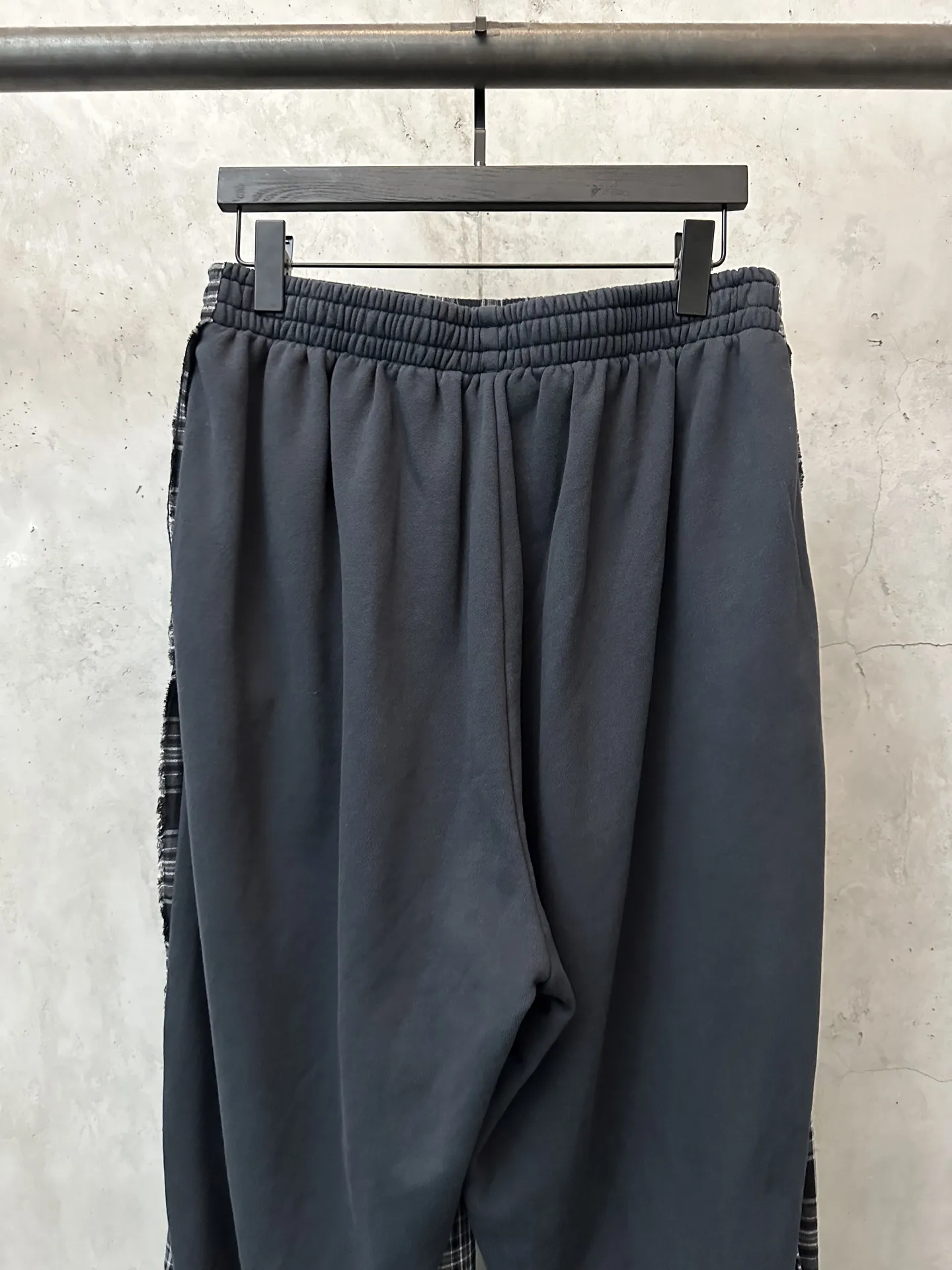 Plaid Paneled Wide-Leg Trousers D31012332 — view 5