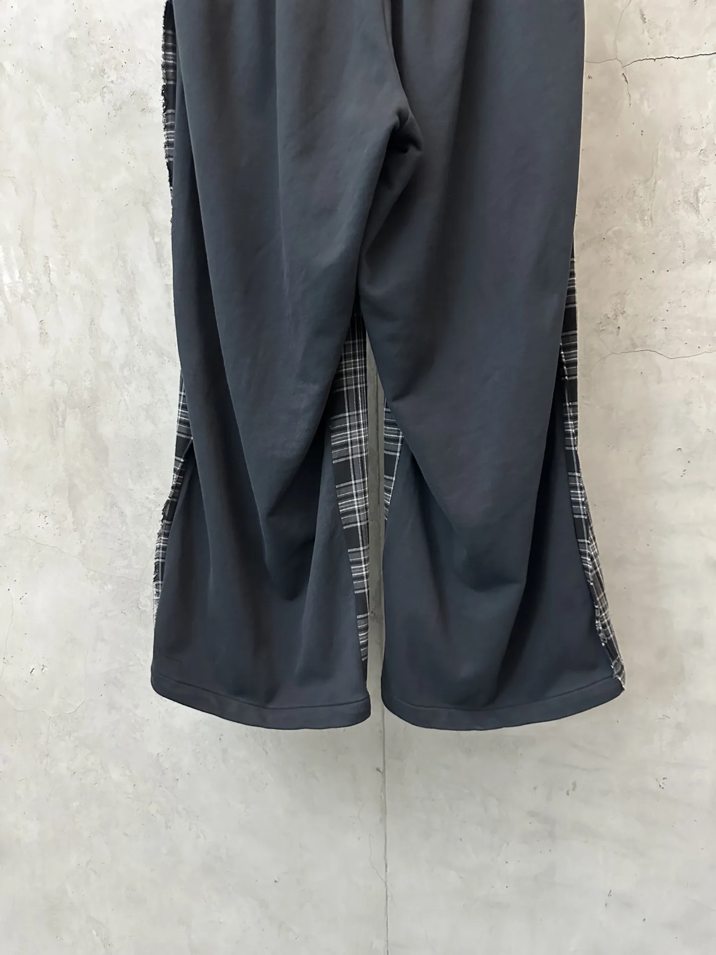 Plaid Paneled Wide-Leg Trousers D31012332 — view 6