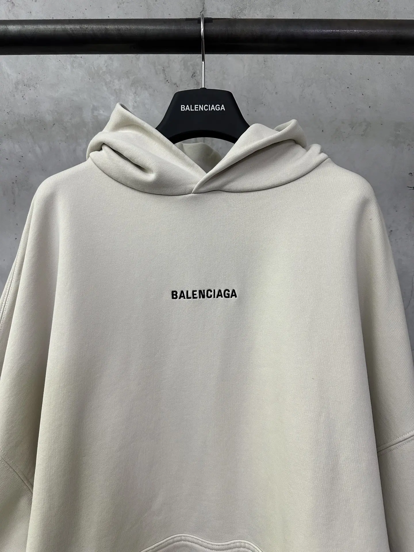 Logo Embroidery Oversized Cotton Hoodie D31020149 — view 3