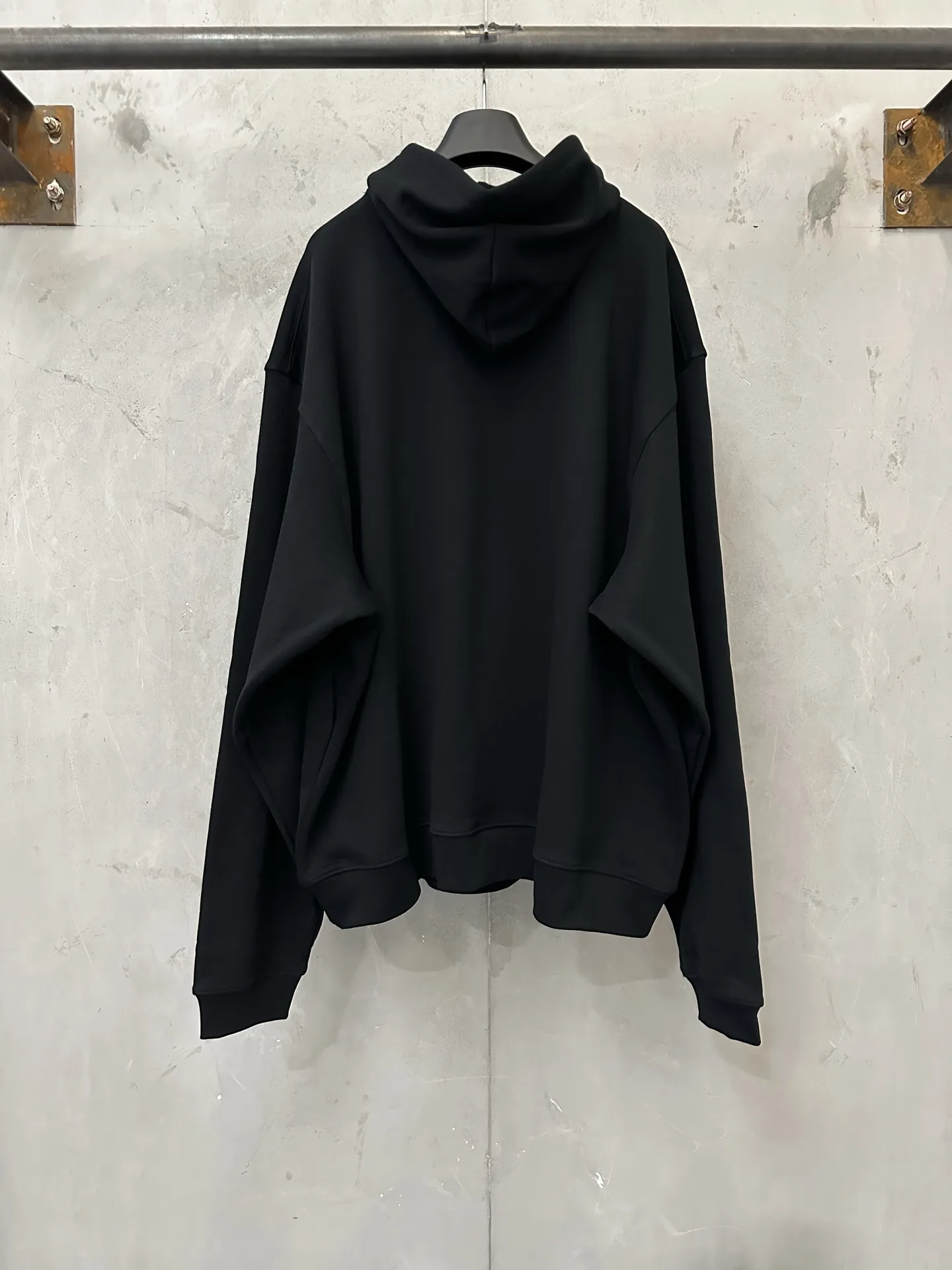 Graffiti Tape Logo Oversized Hoodie D31021822 — view 2