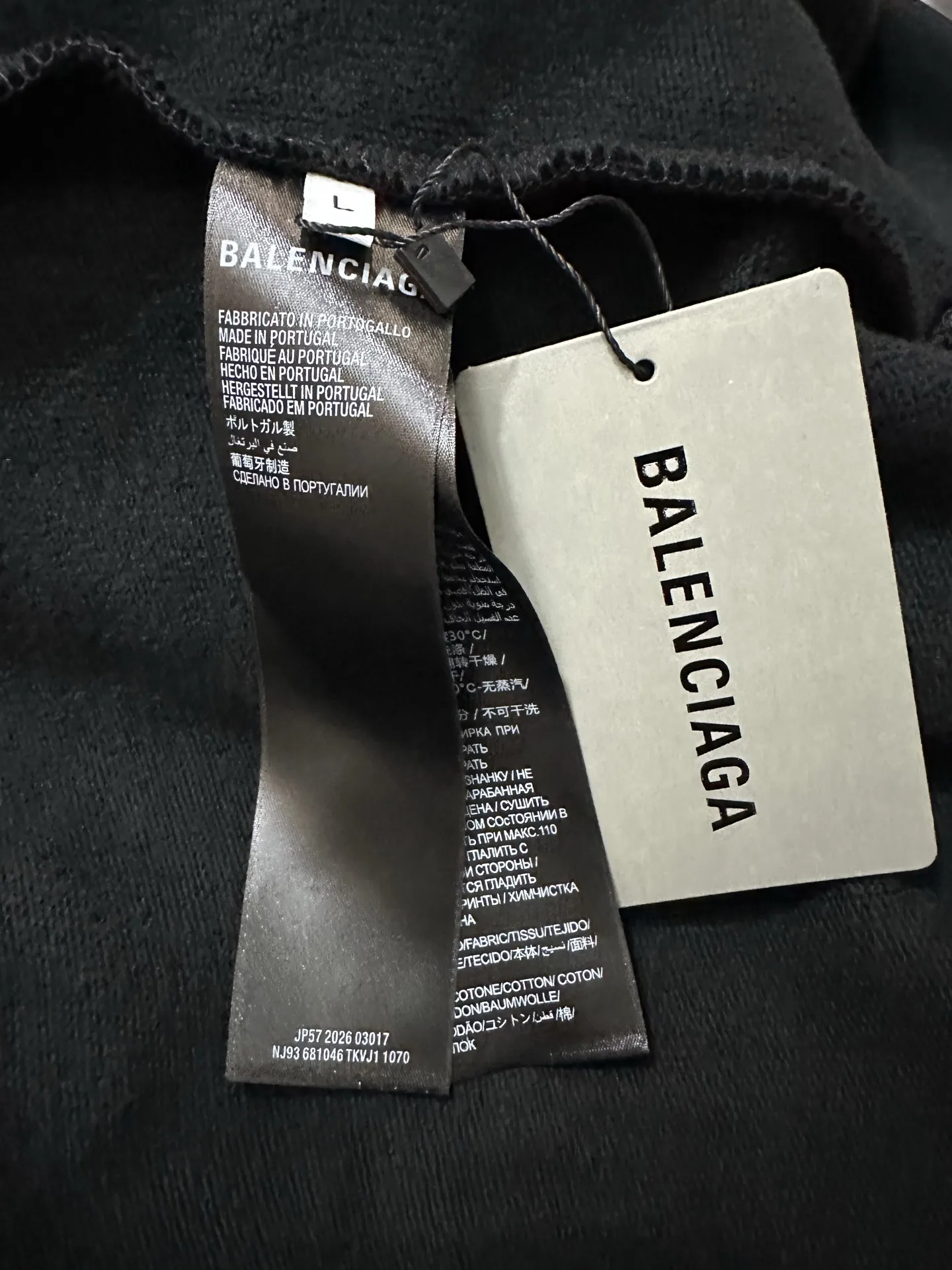 Graffiti Tape Logo Oversized Hoodie D31021822 — view 11