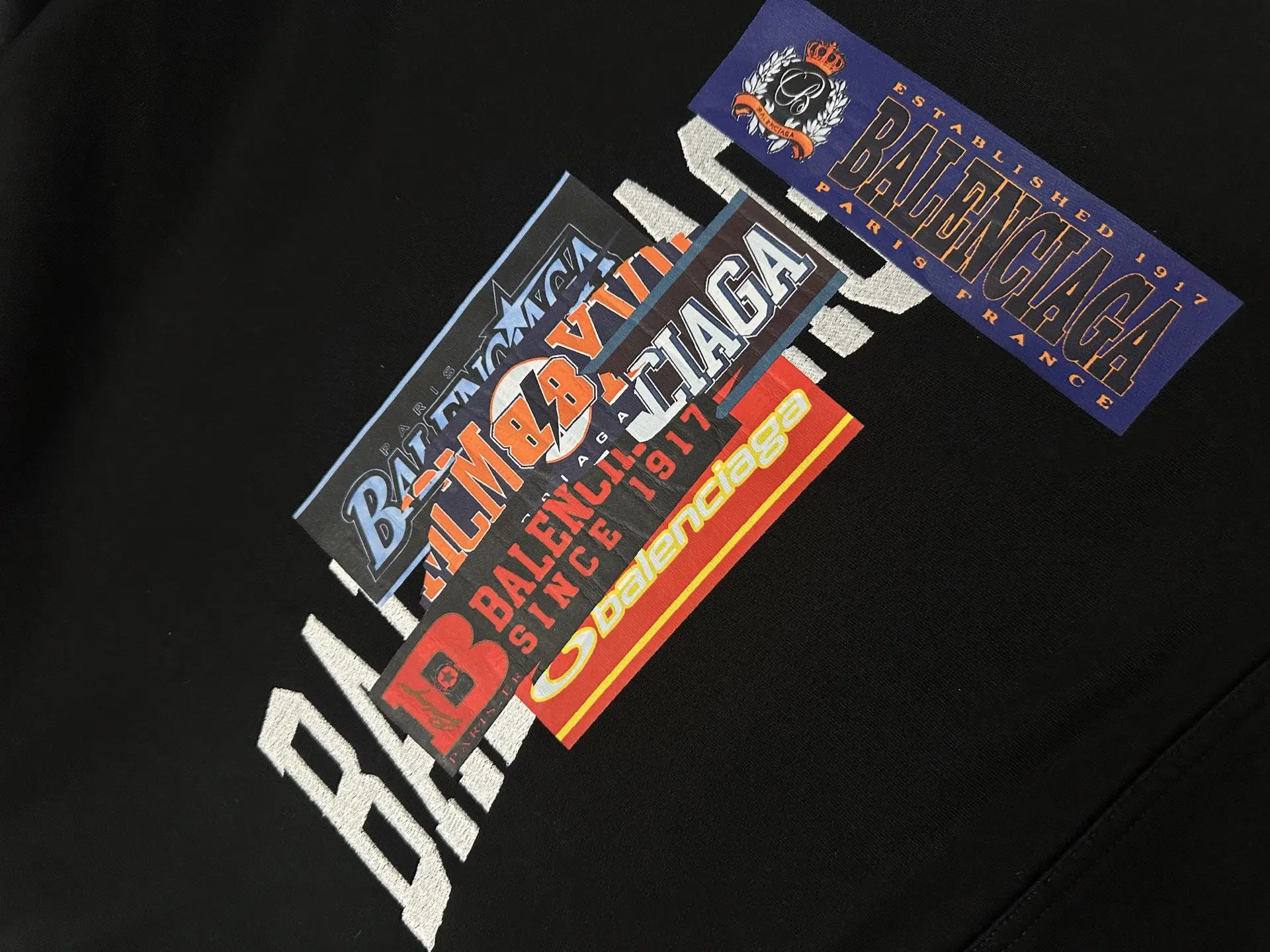 Sticker Stack Oversized Cotton Hoodie D31024453 — view 7