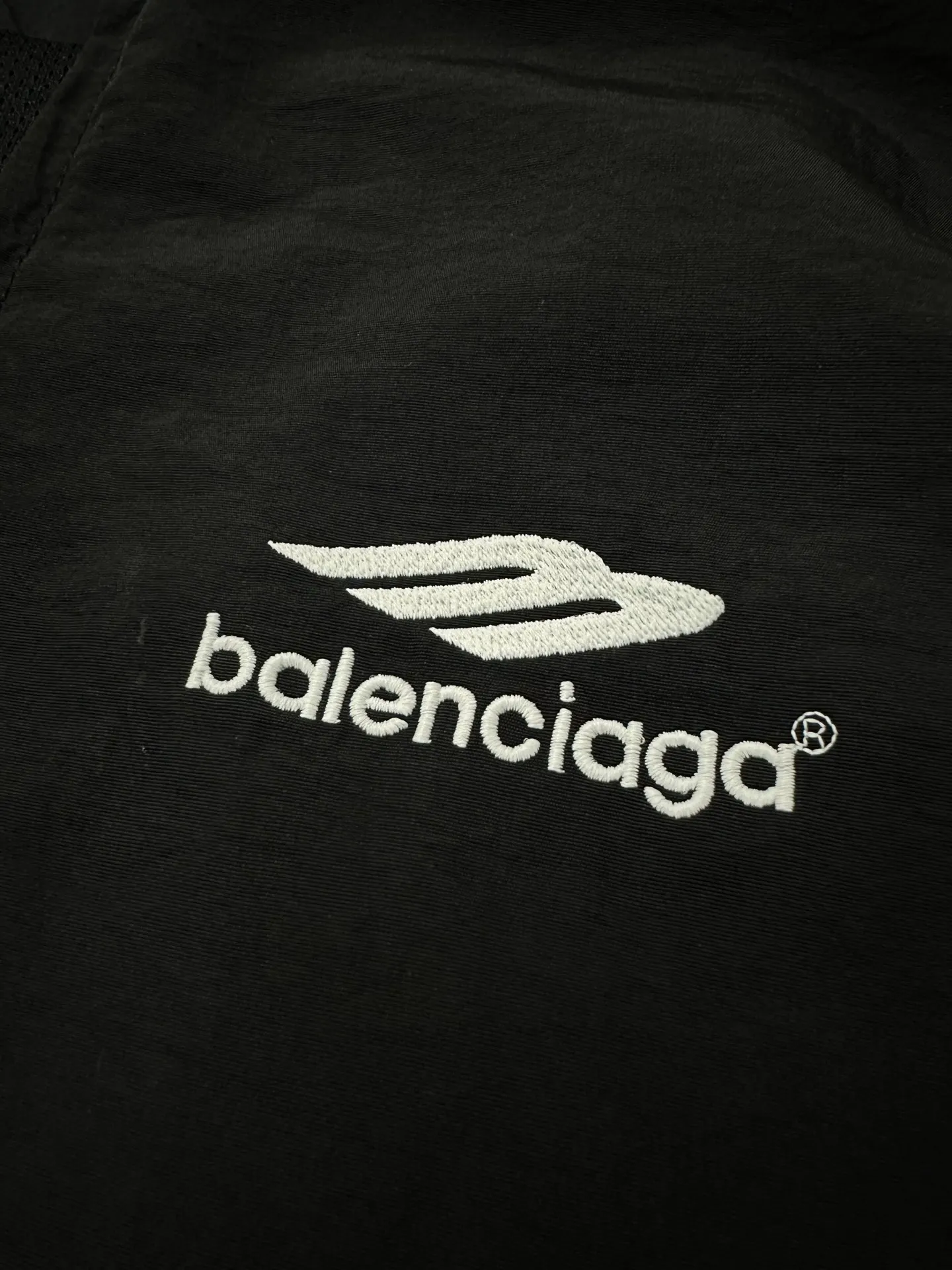 Logo-Embroidered Stand-Collar Windbreaker Jacket D31025012 — view 8